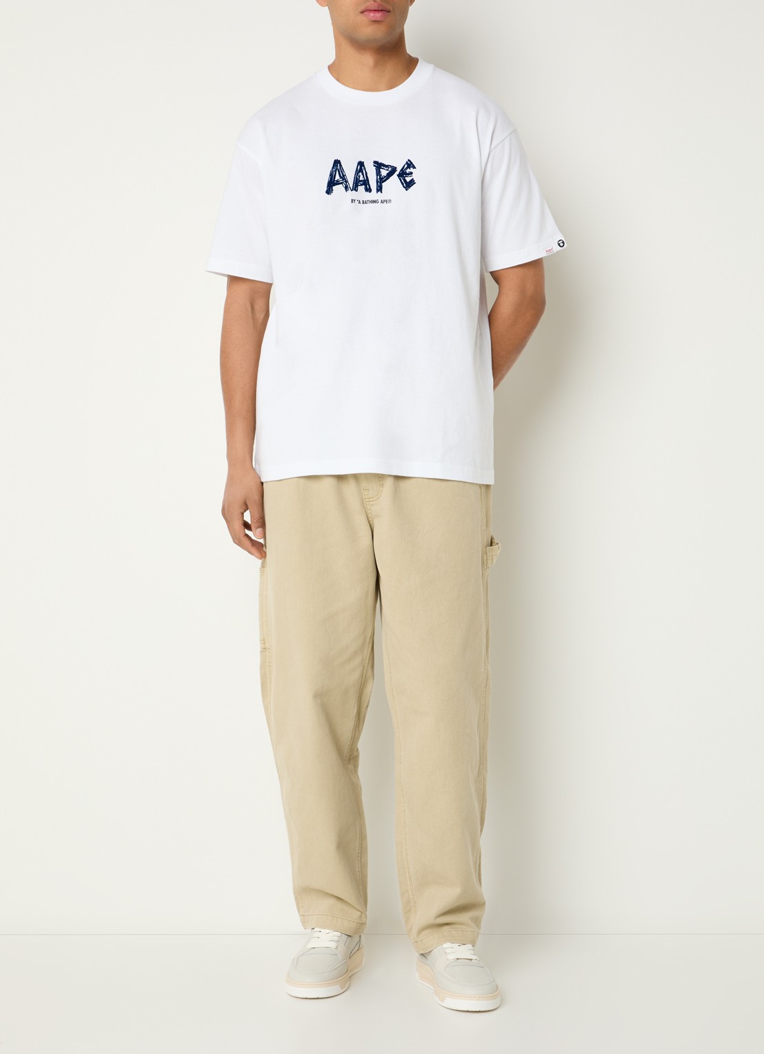 Aape Now straight fit chino met steekzakken - voorkant 3 beige