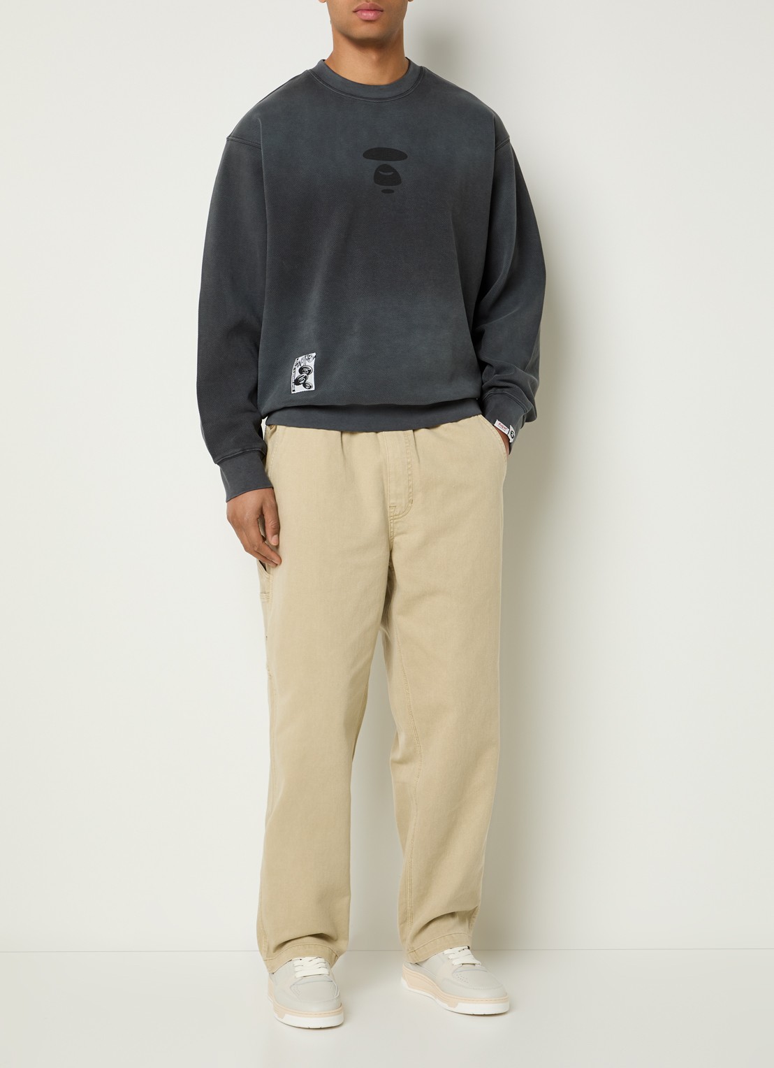 Aape Sweater met logo- en backprint - voorkant 2 donkergrijs