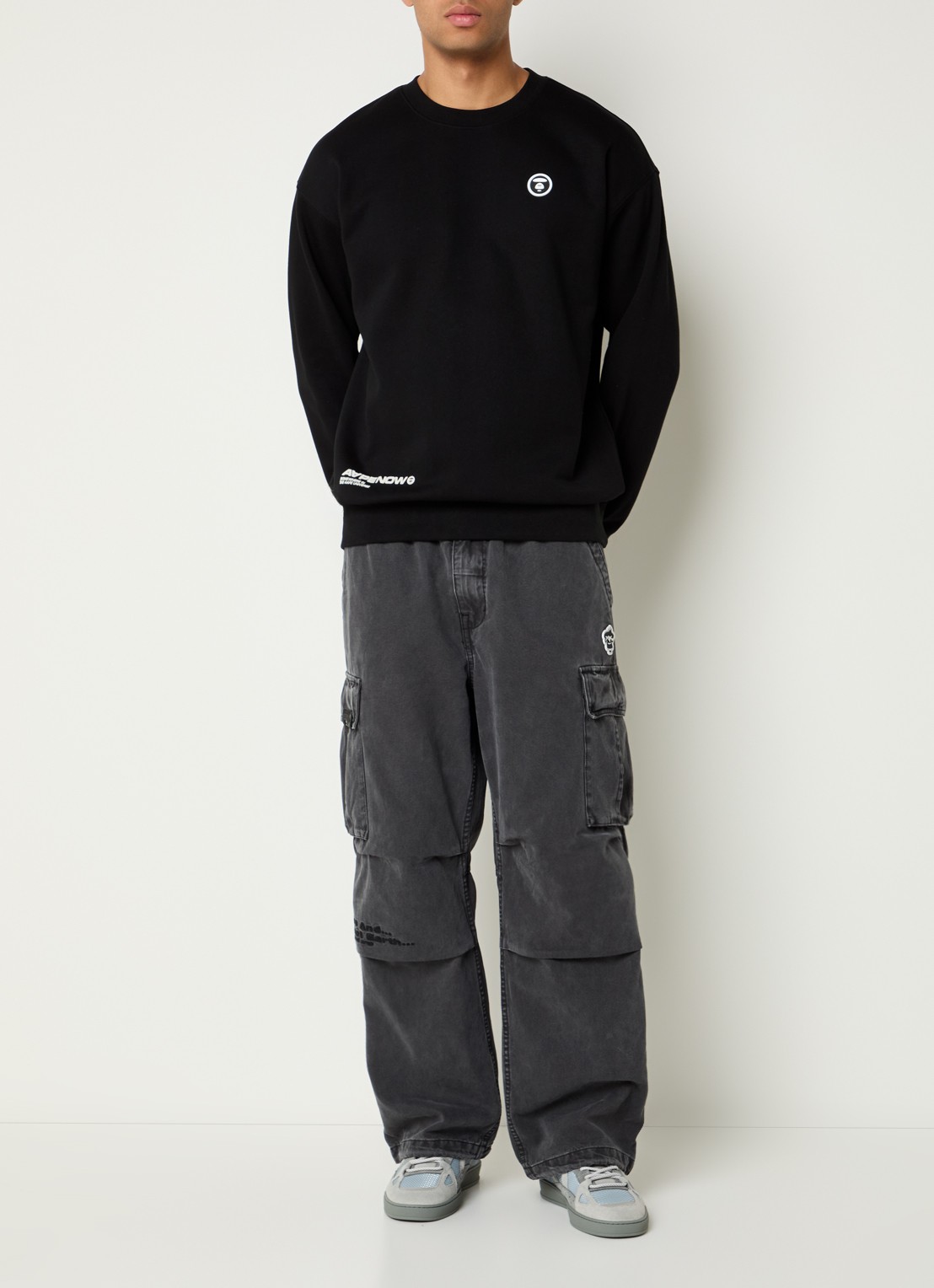 Aape Sweater met logo - voorkant 2 zwart