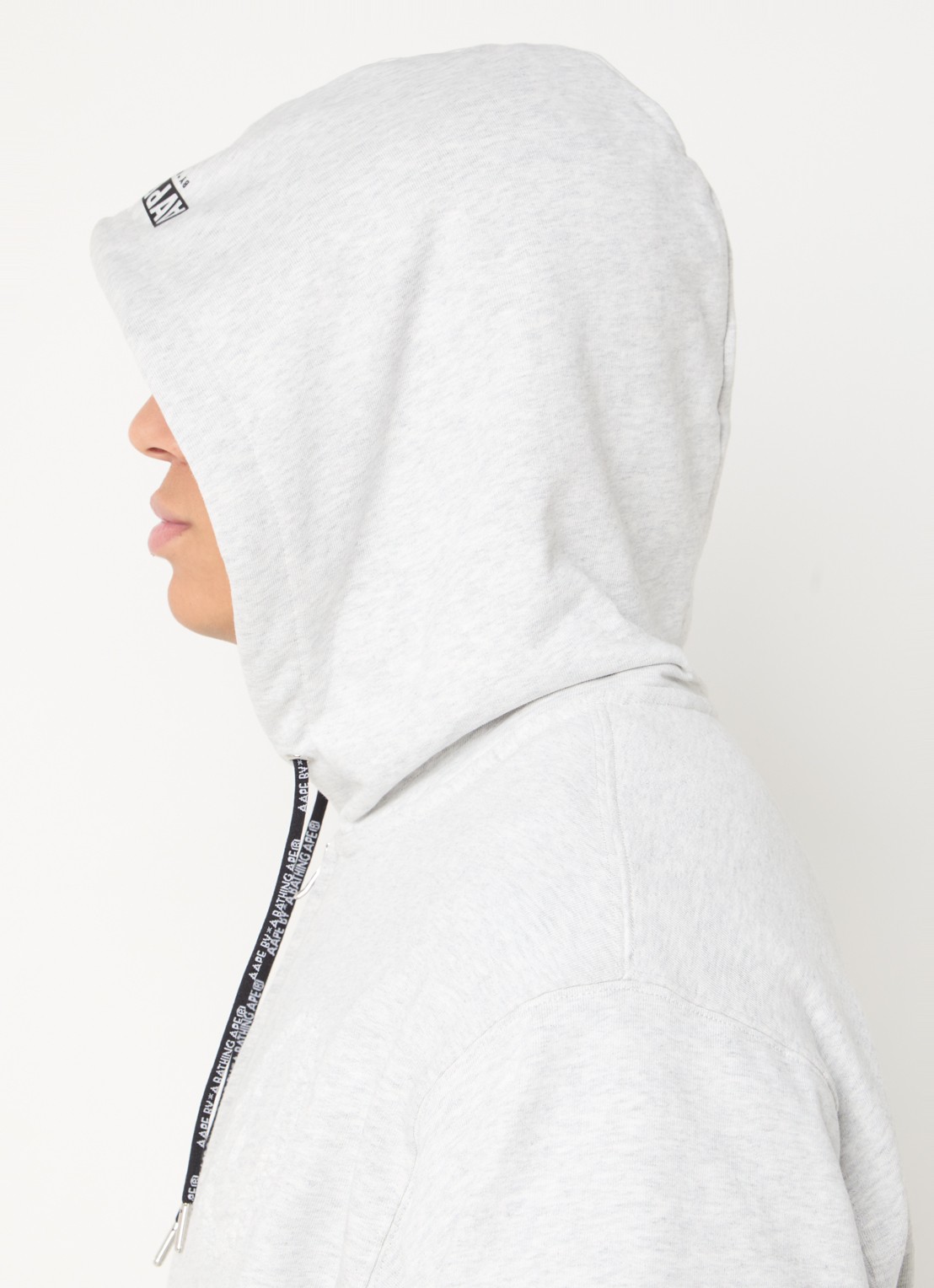 Aape Sweatvest met 3D logo en capuchon - detail 5 grijsmele