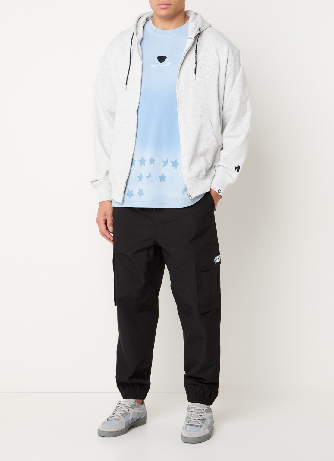 Aape Sweatvest met 3D logo en capuchon - voorkant 3 grijsmele