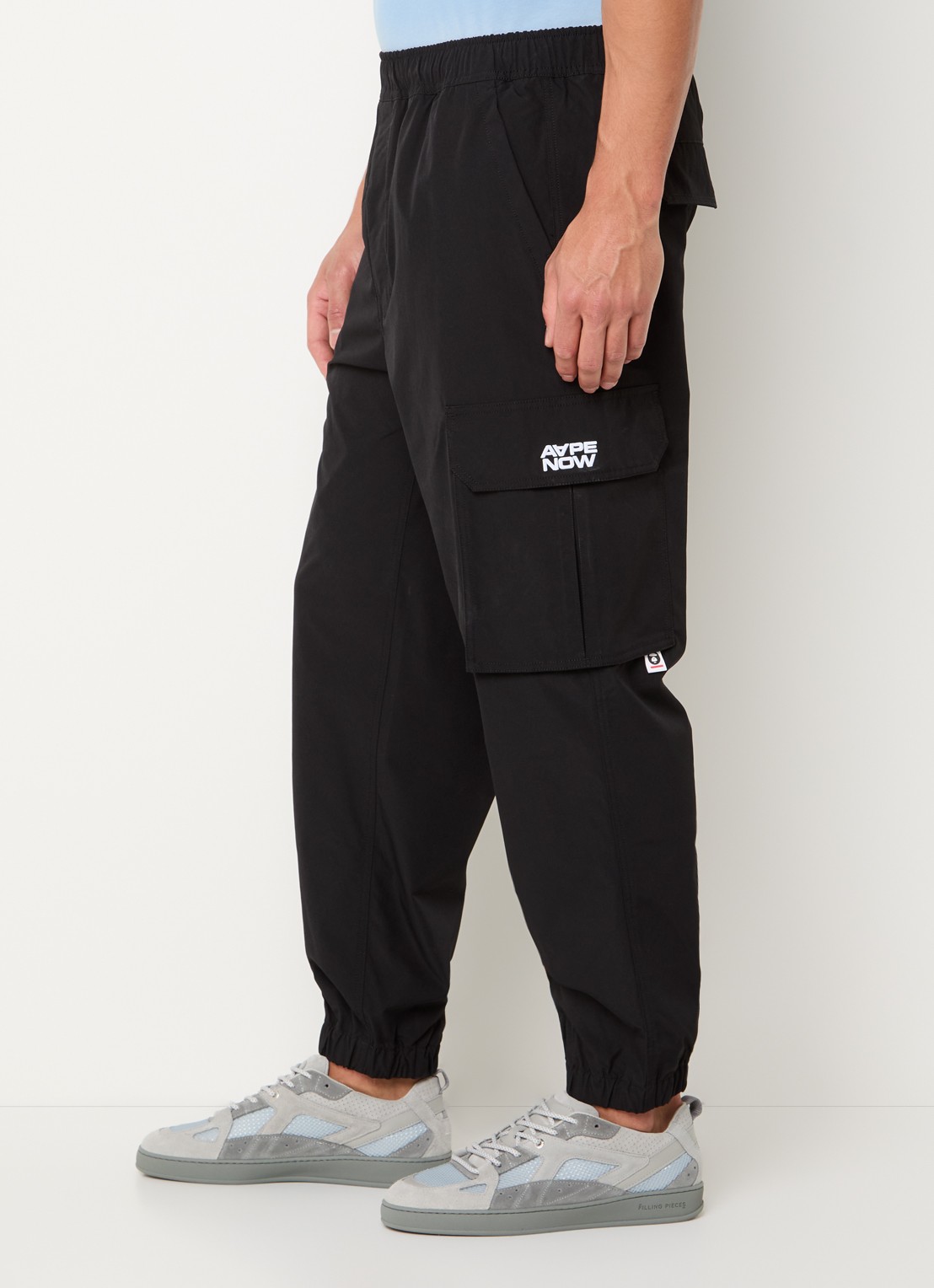 Aape Tapered fit cargobroek met klepzakken - detail 3 zwart
