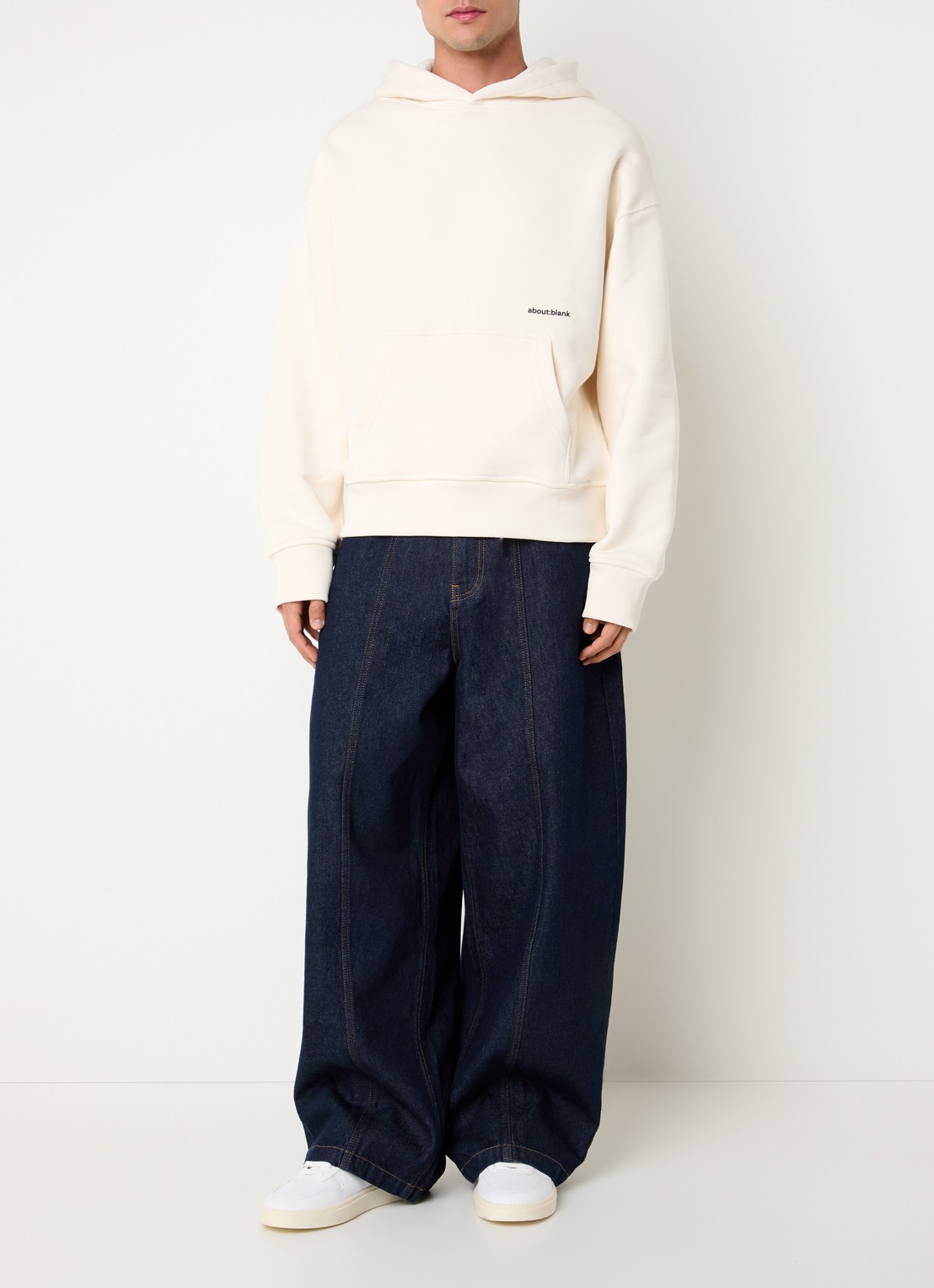 about:blank Box hoodie met logoprint - voorkant 5 creme