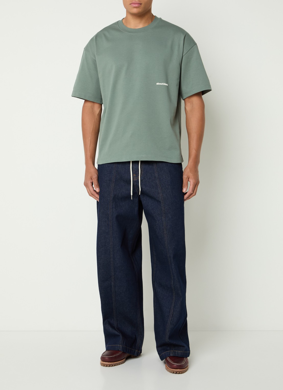 about:blank Box T-shirt met logo- en backprint - voorkant 3 lichtgroen
