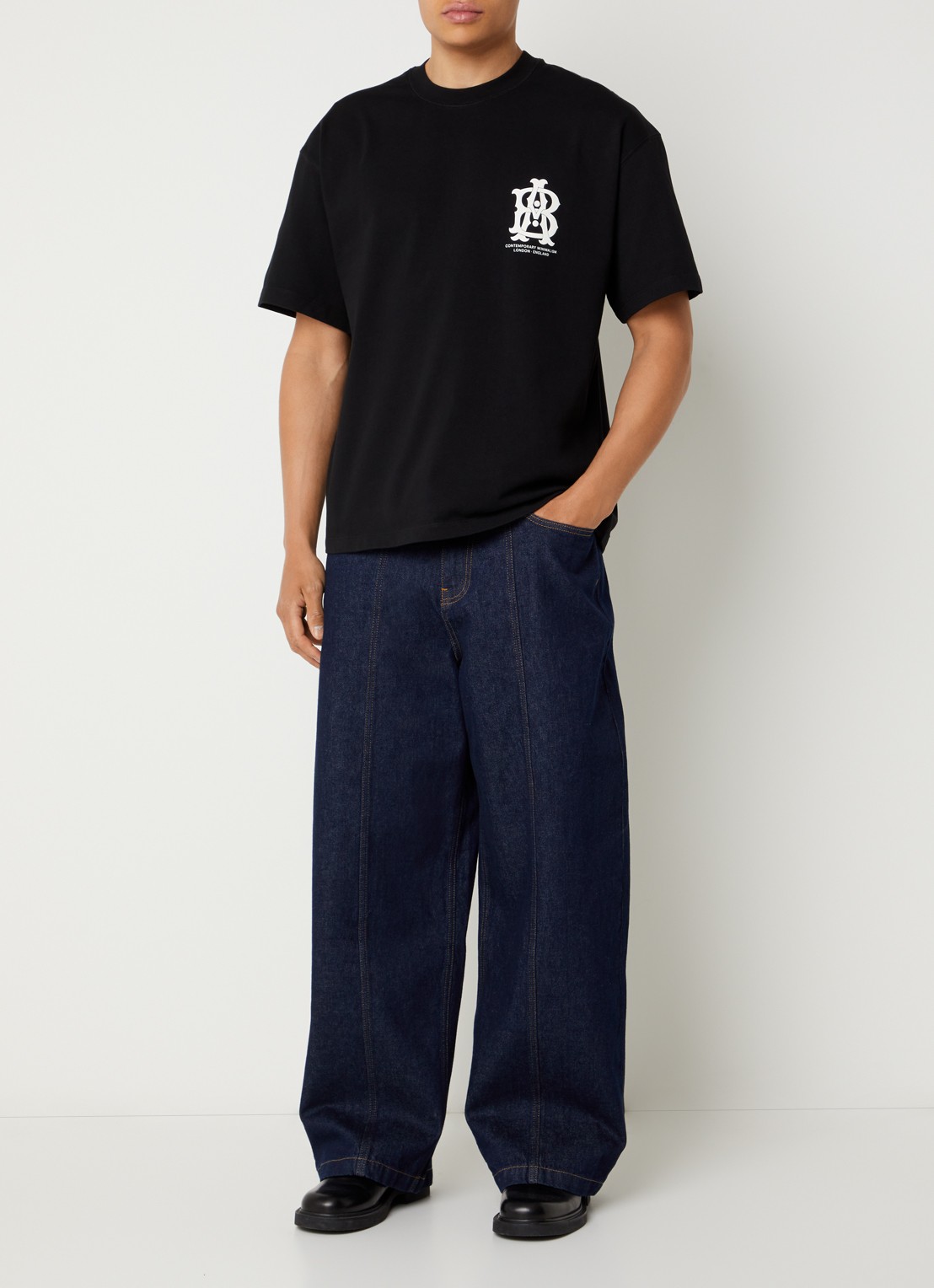 about:blank Disc T-shirt met front- en backprint - voorkant 4 zwart