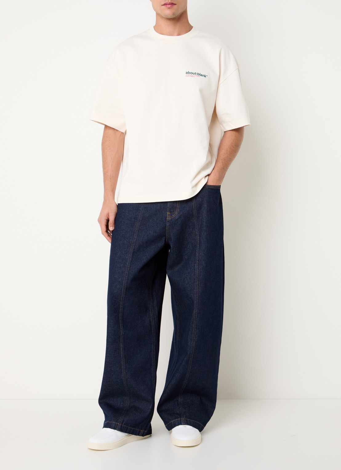 about:blank T-shirt met logoprint - voorkant 2 creme
