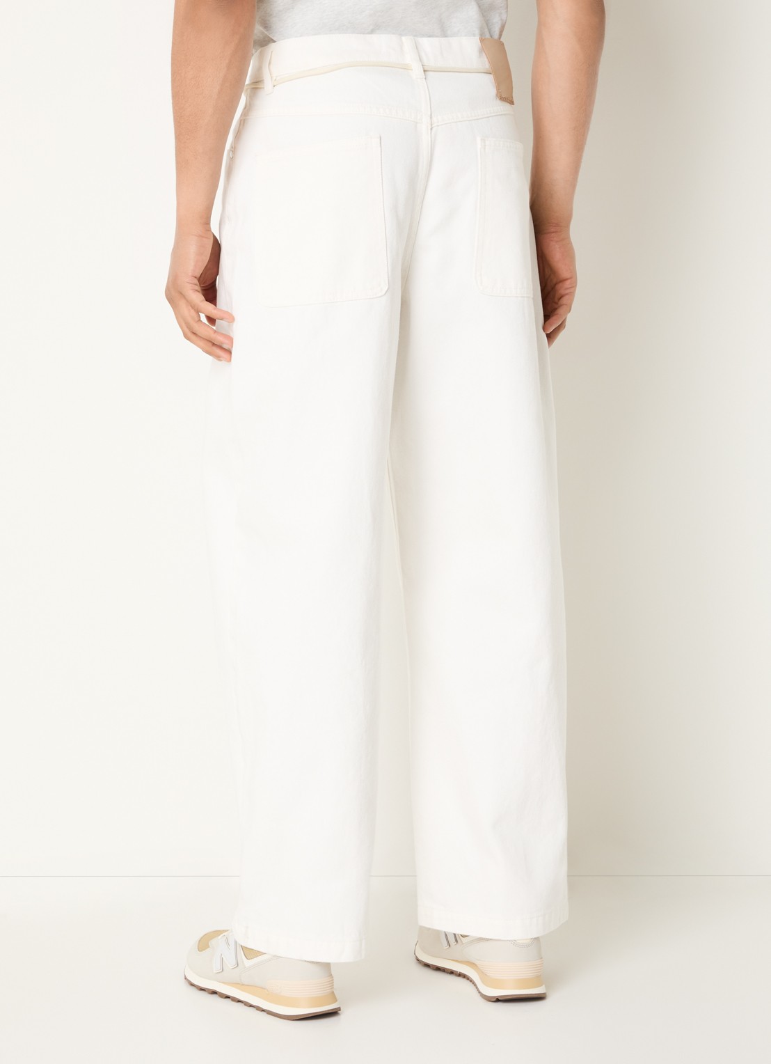 about:blank Wide fit jeans met gekleurde wassing en steekzakken - achterkant 5 gebroken wit