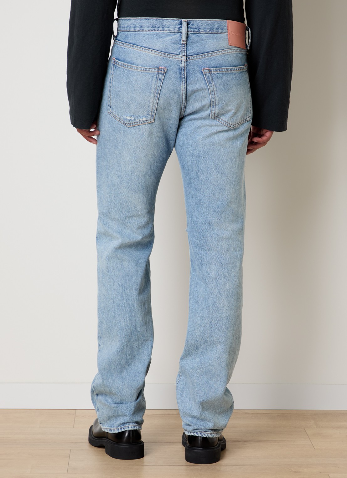 Acne Studios 1996 slim fit jeans met destroyed afwerking - achterkant 6 indigo