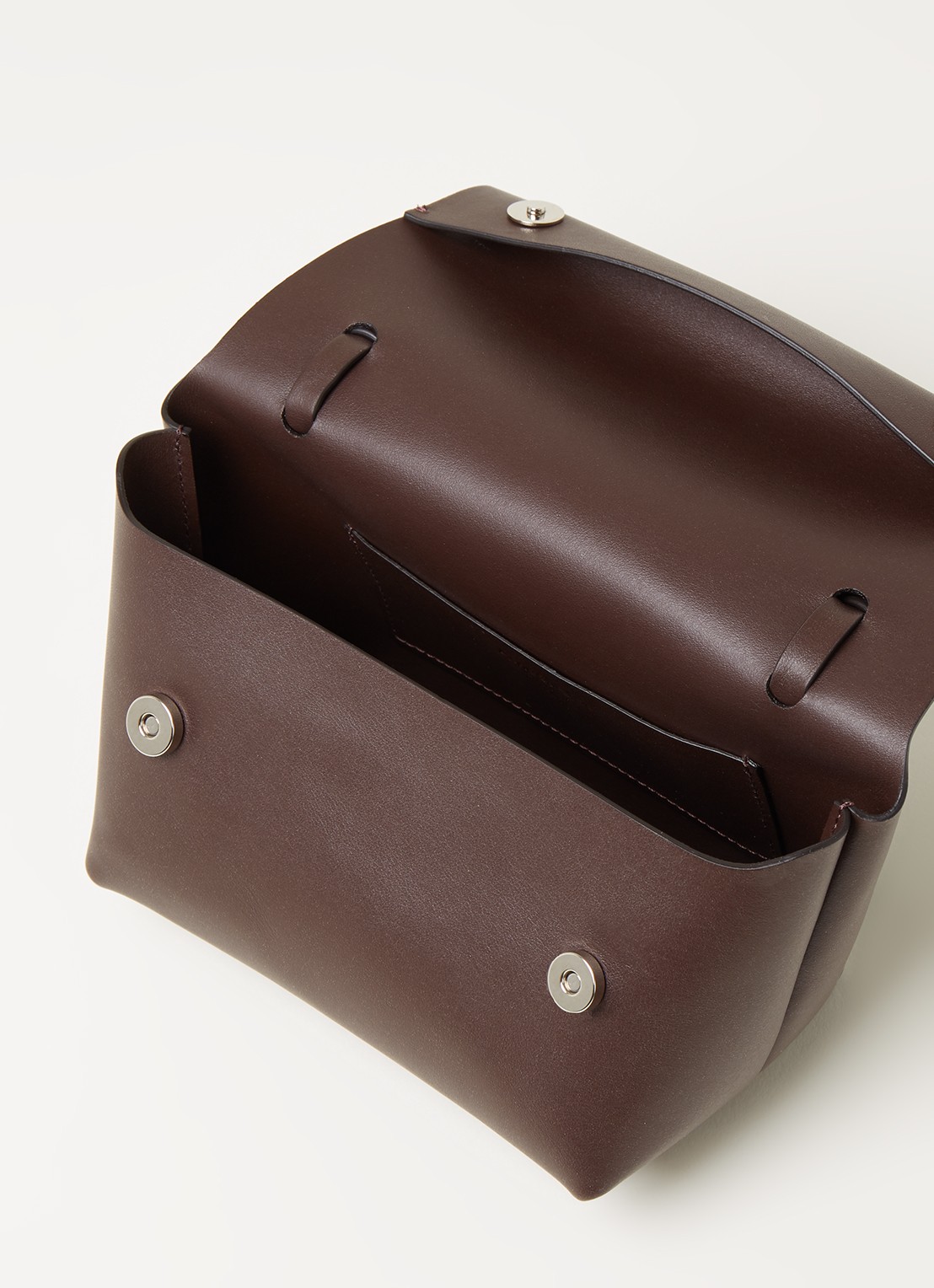 Acne Studios Alexandra Large crossbodytas van leer - detail 2 donkerbruin