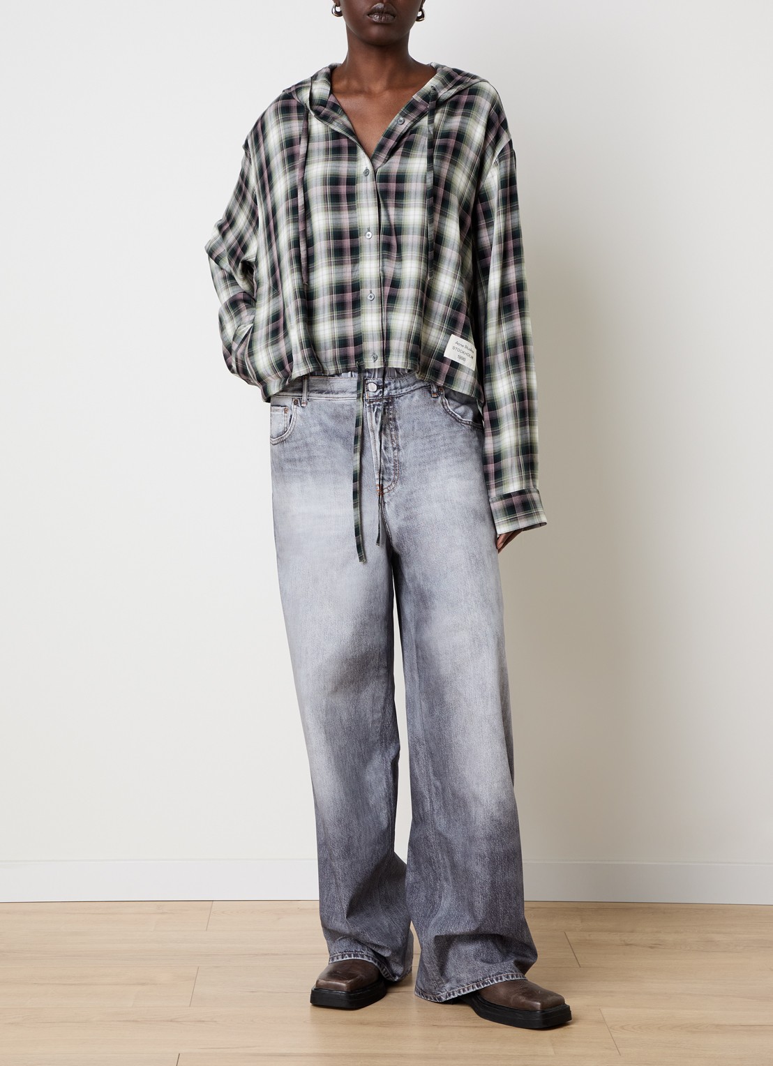 Acne Studios Blouse met ruitdessin en capuchon - voorkant 2 zwart