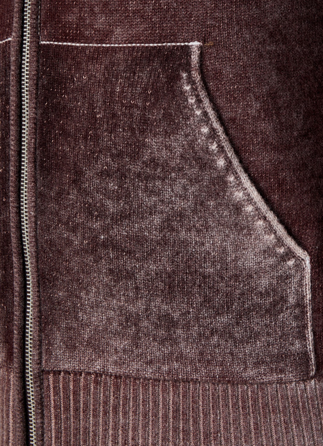 Acne Studios Fijngebreid vest in kasjmierblend met verwassen afwerking en capuchon - detail 5 kastanjebruin