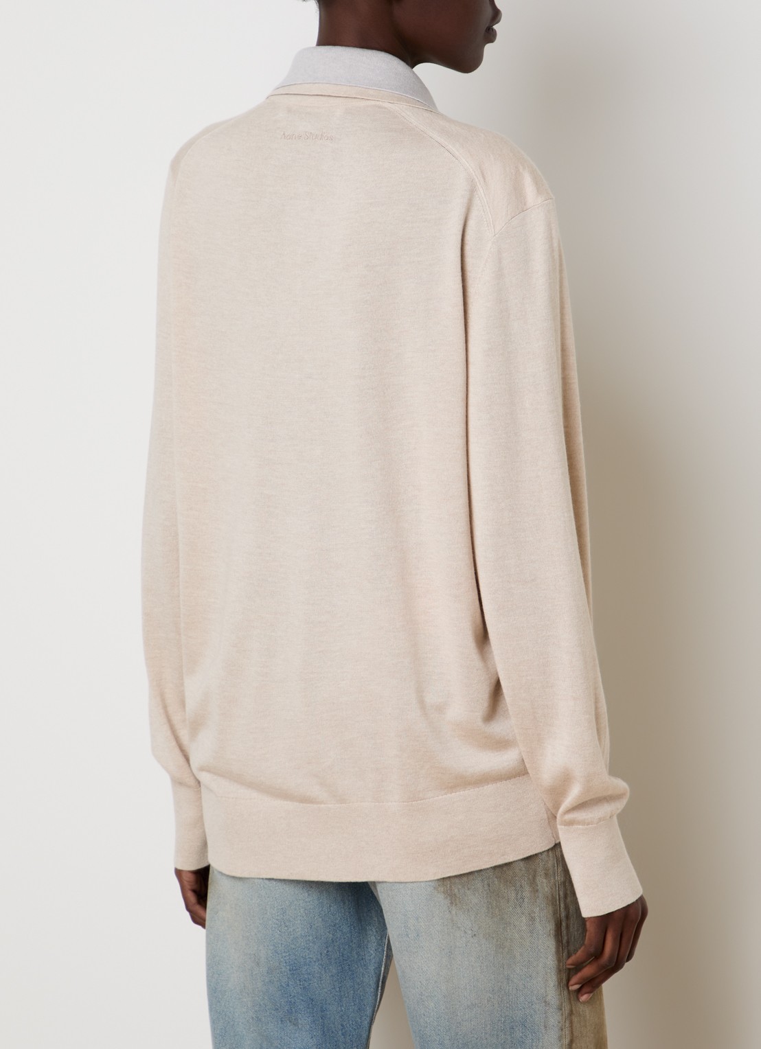 Acne Studios Fijngebreide polo in kasjmierblend - achterkant beige