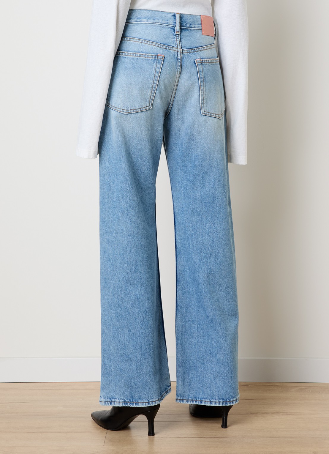 Acne Studios High waist loose fit jeans met lichte wassing - achterkant 6 indigo