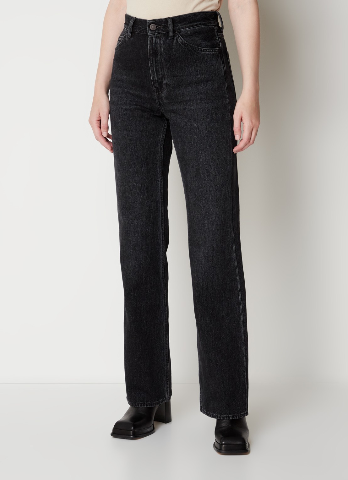 Acne Studios High waist straight leg jeans met gekleurde wassing - detail zwart