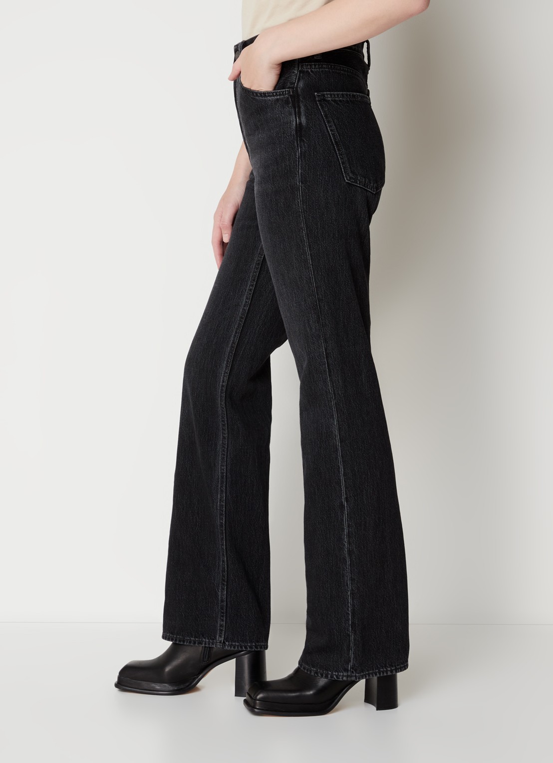 Acne Studios High waist straight leg jeans met gekleurde wassing - detail 2 zwart