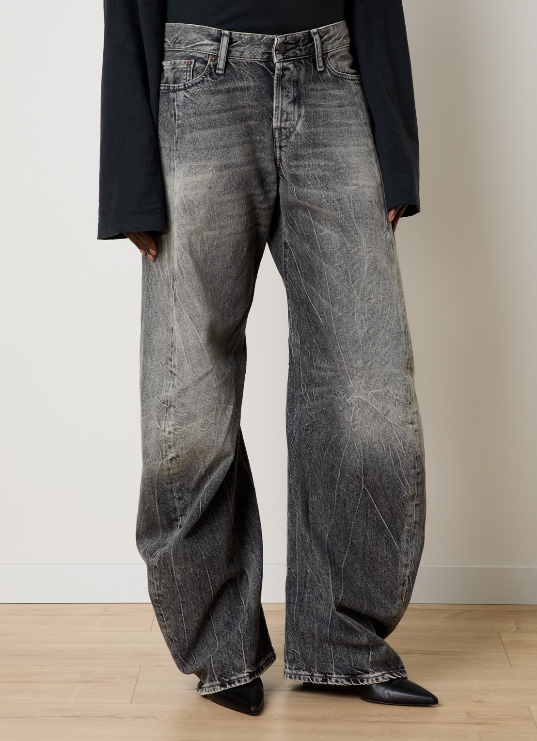 Acne Studios High waist tapered fit jeans  met gekleurde wassing - detail 3 zwart