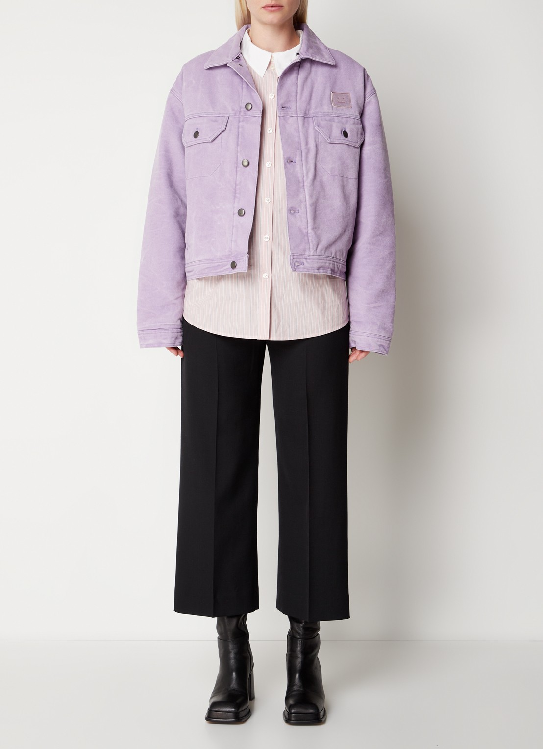Acne Studios Jack met imitatiebontkraag en klepzakken - voorkant 3 paars