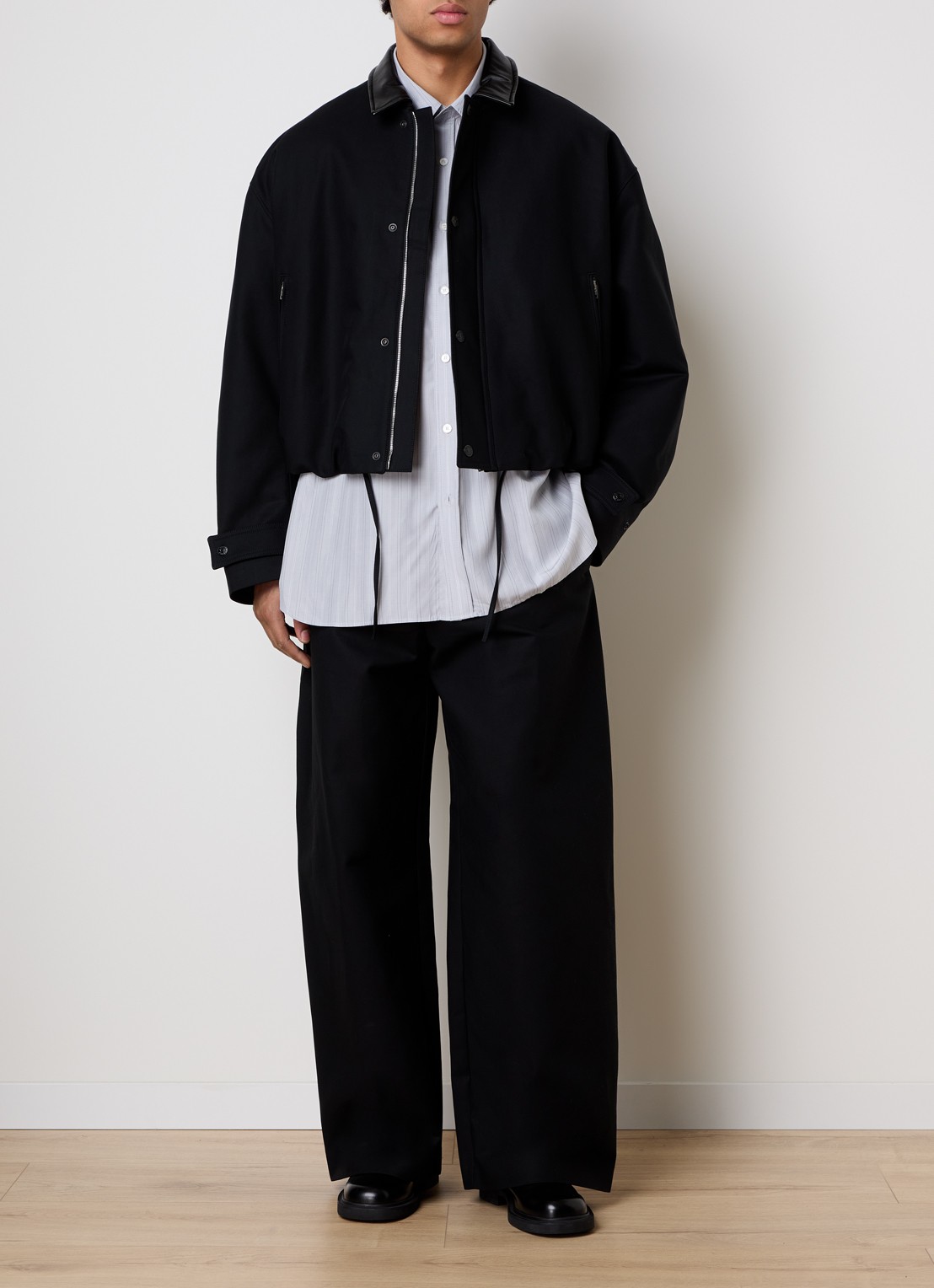 Acne Studios Jack met ritszakken en trekkoord - voorkant 2 zwart
