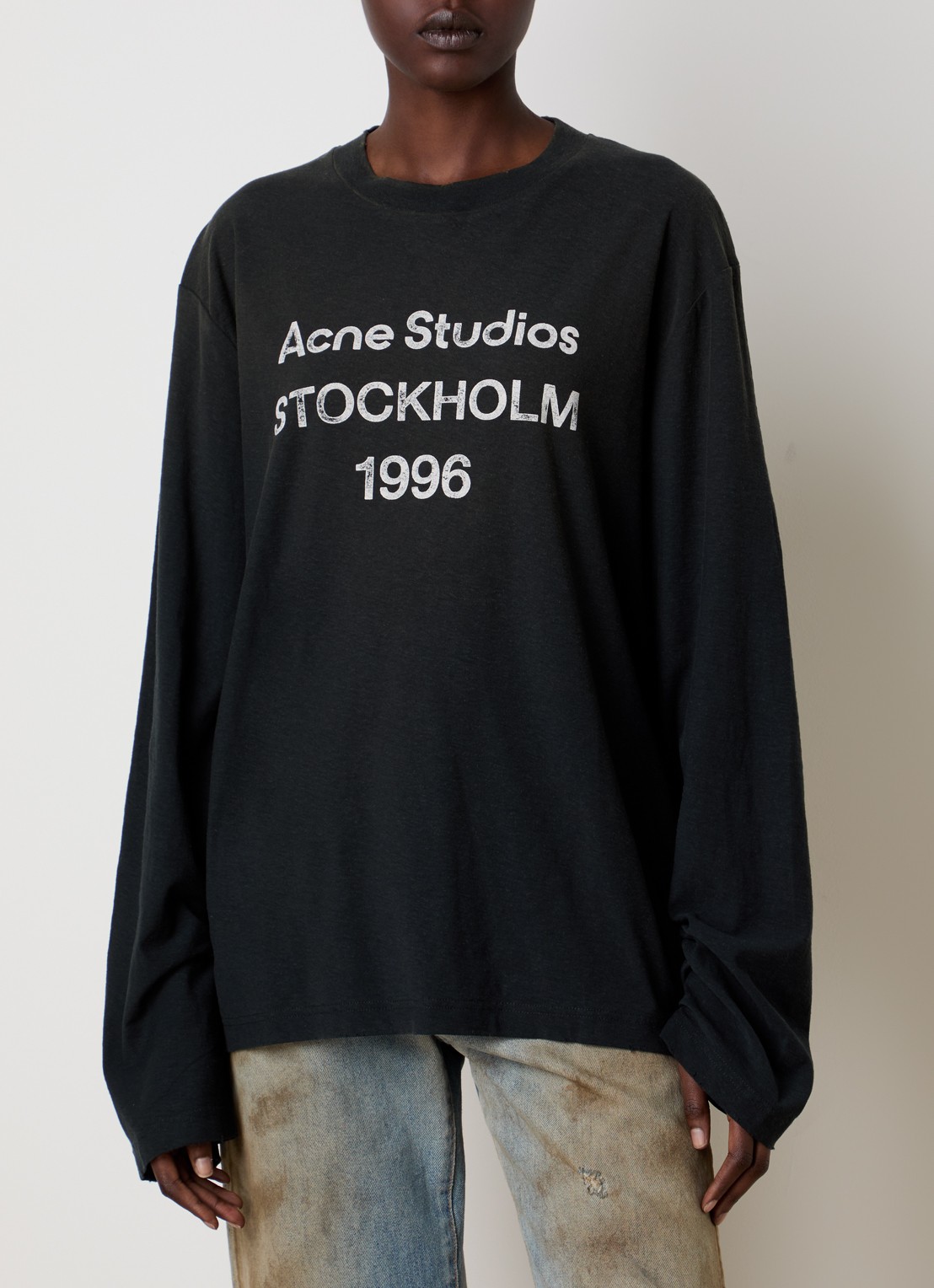 Acne Studios Longsleeve met logoprint en verwassen afwerking - detail zwart