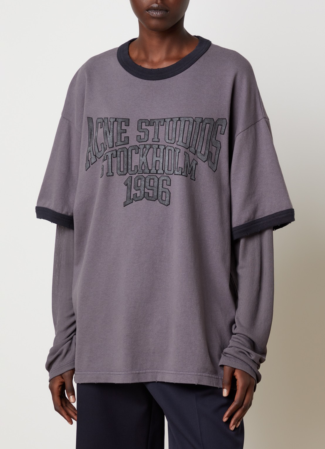 Acne Studios Longsleeve met logoprint - detail taupe
