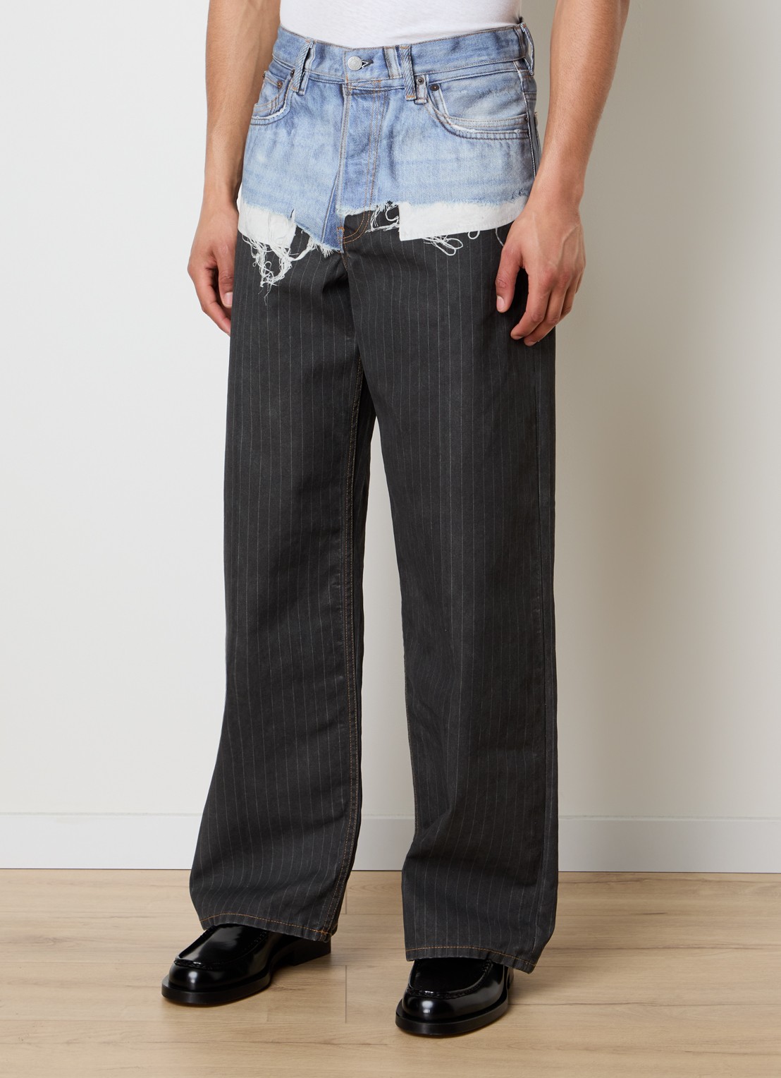 Acne Studios Loose fit jeans met gekleurde wassing en krijtstreep - detail 3 antraciet