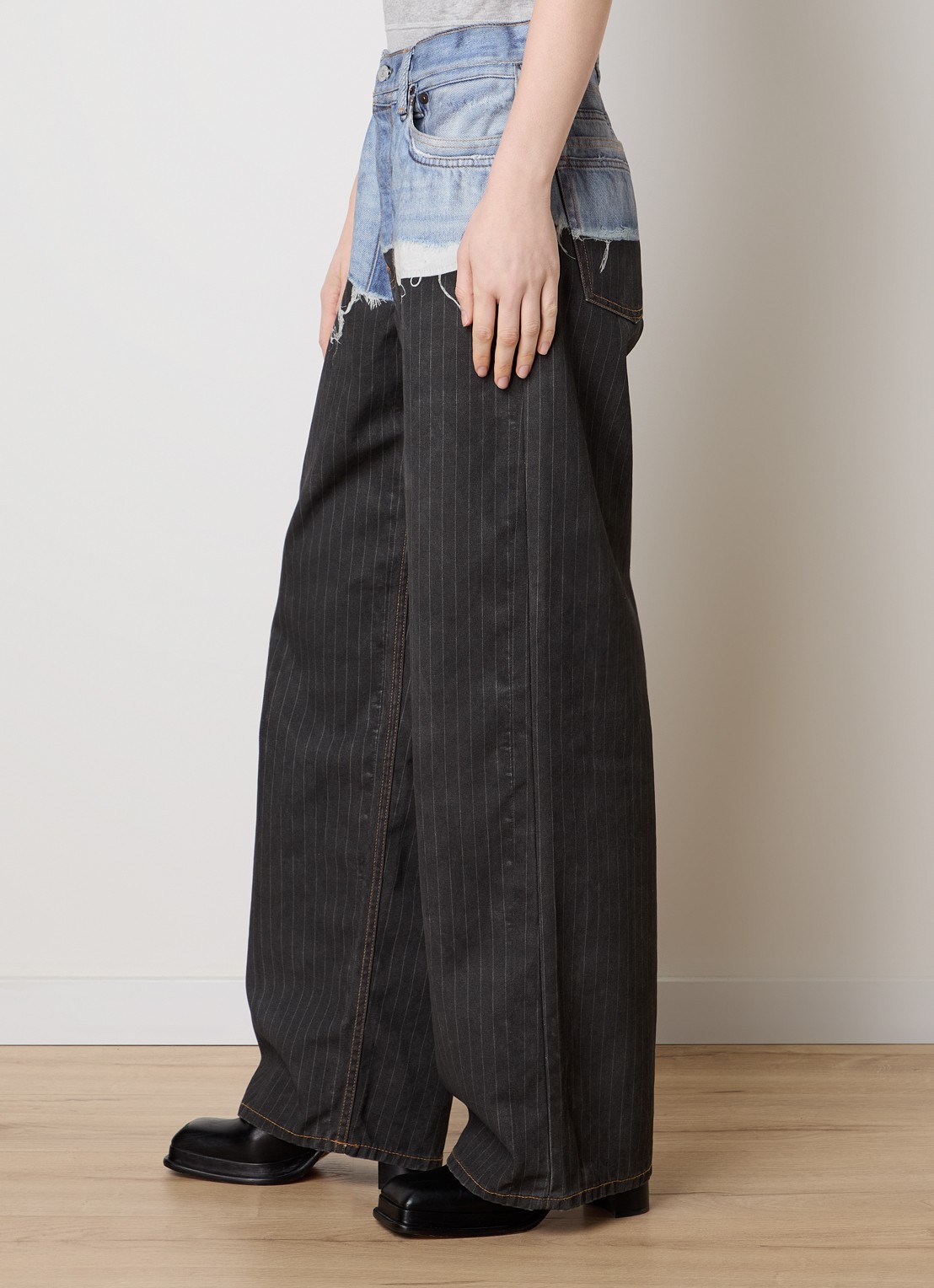 Acne Studios Loose fit jeans met gekleurde wassing en krijtstreep - detail 5 blauw