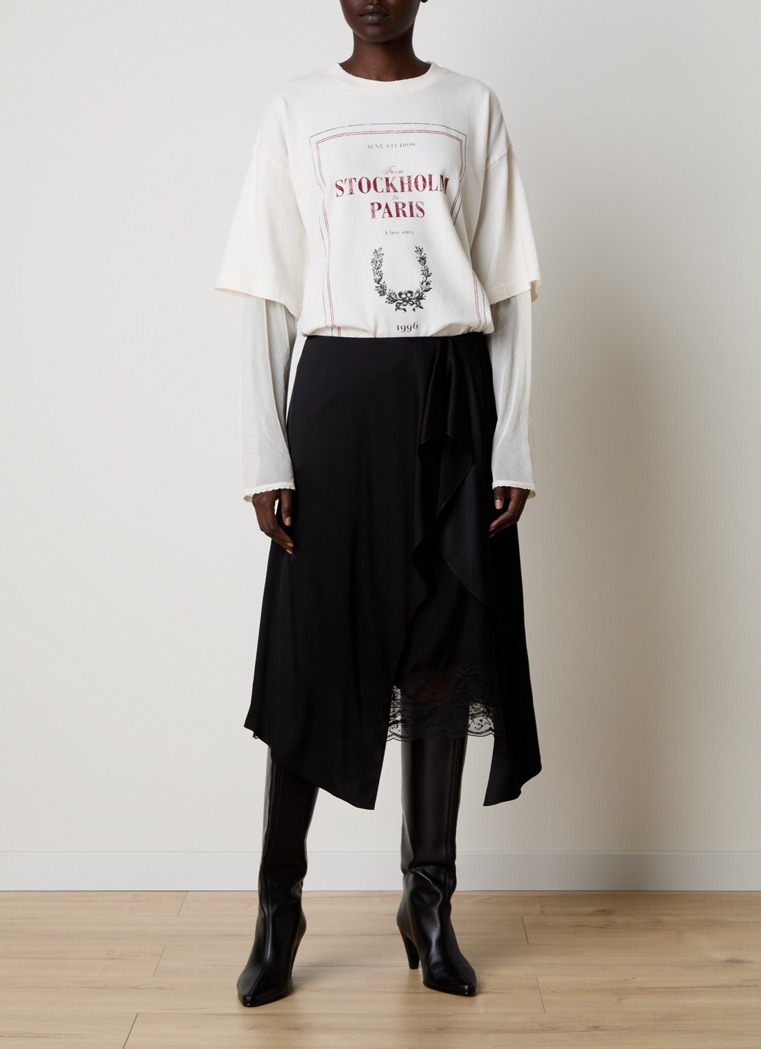 Acne Studios Minirok van satijn met details van kant - voorkant 5 zwart