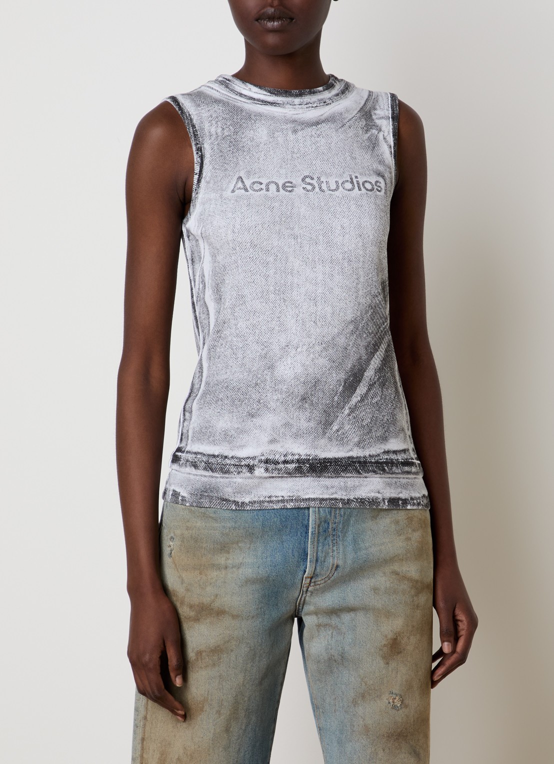 Acne Studios Mouwloze top met logoprint en verwassen afwerking - detail 4 grijs