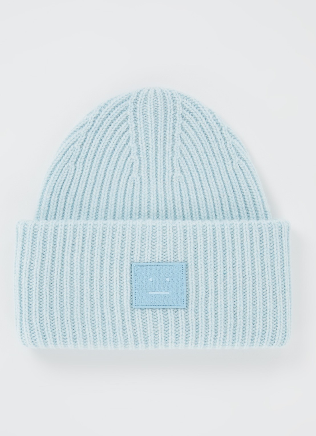 Acne Studios Ribgebreide muts van wol met borduring - voorkant lichtblauw