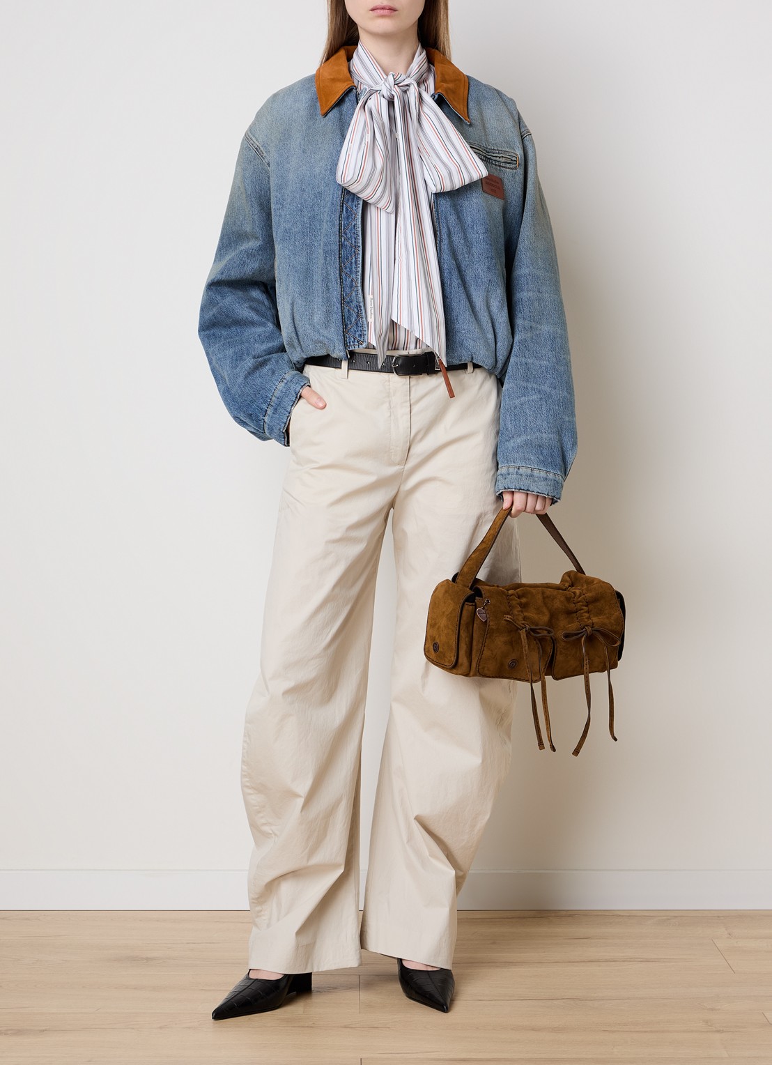 Acne Studios Schoudertas van kalfssuède - voorkant 3 bruin