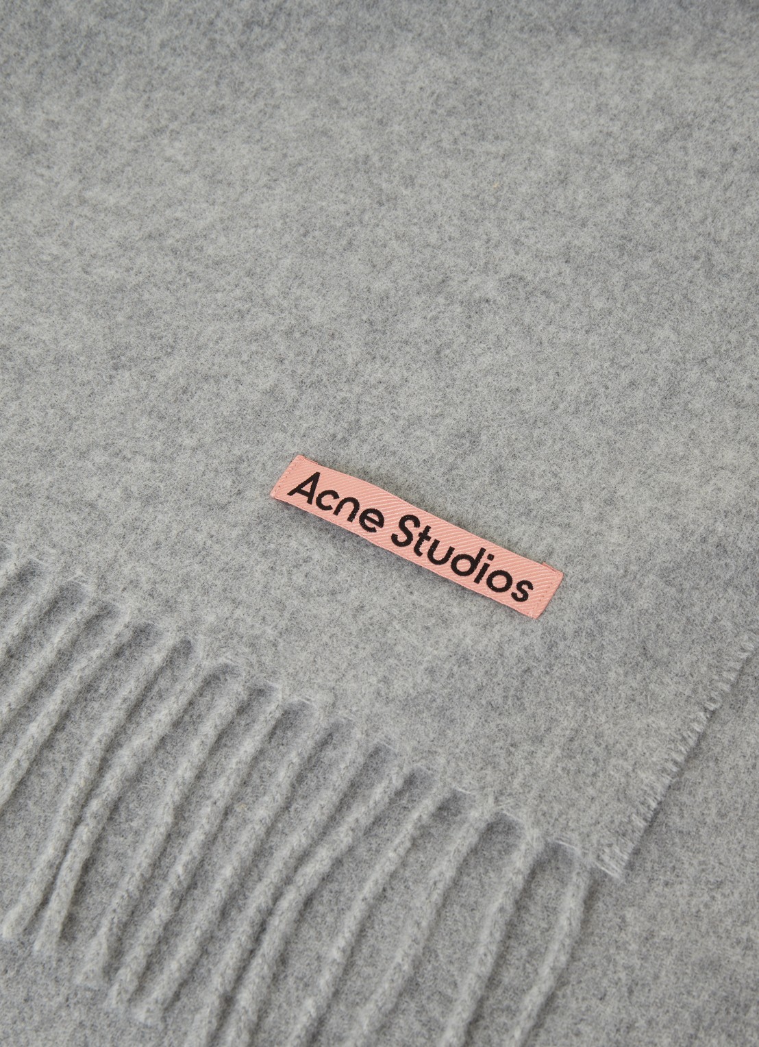 Acne Studios Sjaal van wol 200 x 45 cm - detail 2 lichtgrijs