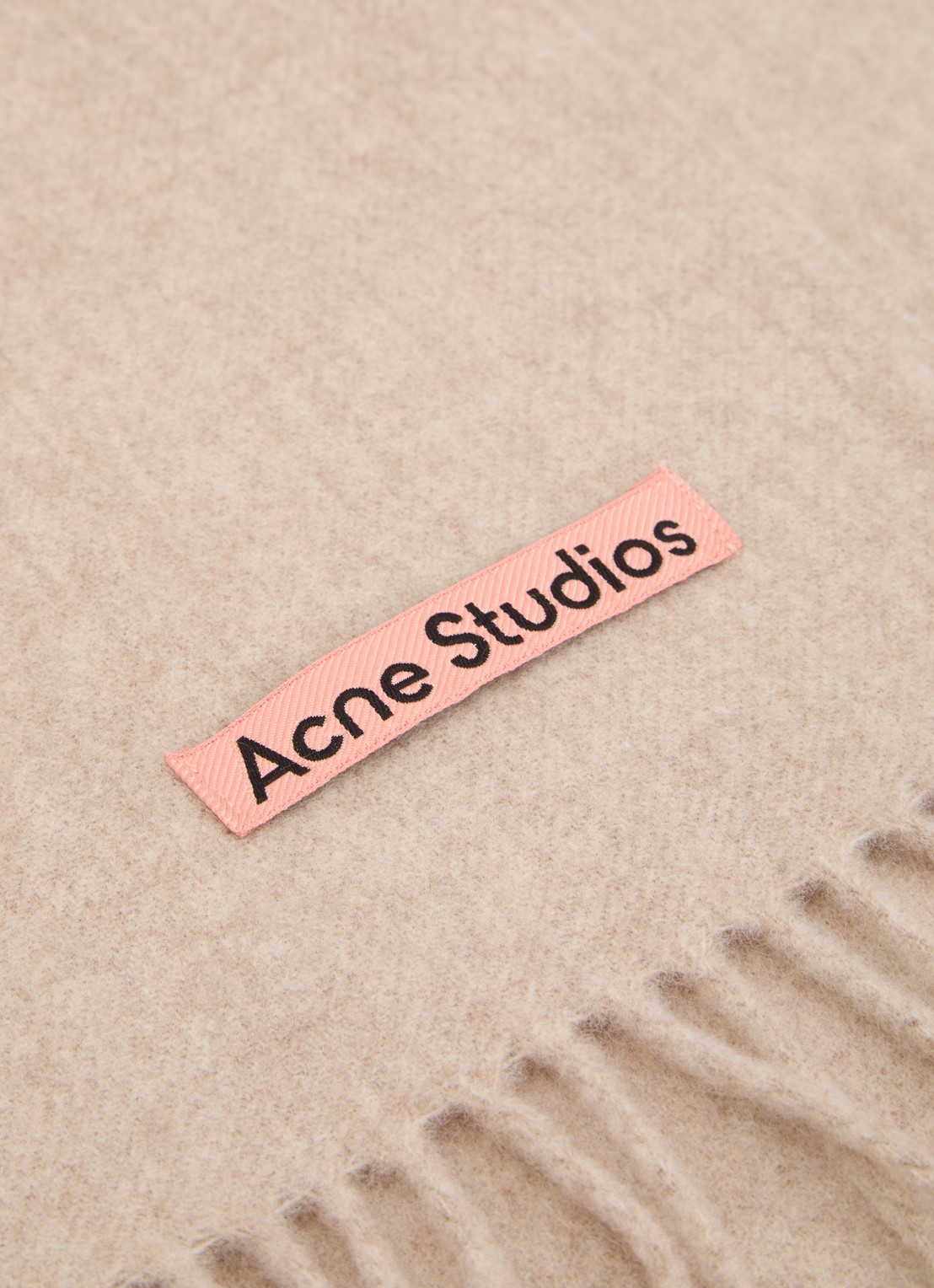 Acne Studios Sjaal van wol met franjes 200 x 45 cm - detail beige