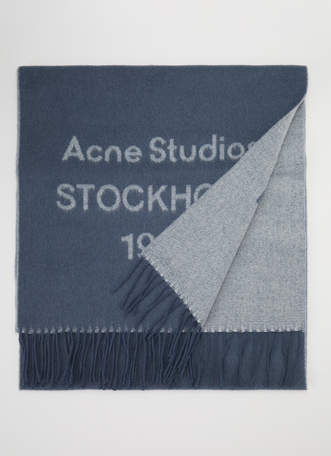 Acne Studios Sjaal van wol met logoprint 200 x 43 cm - voorkant blauwgrijs