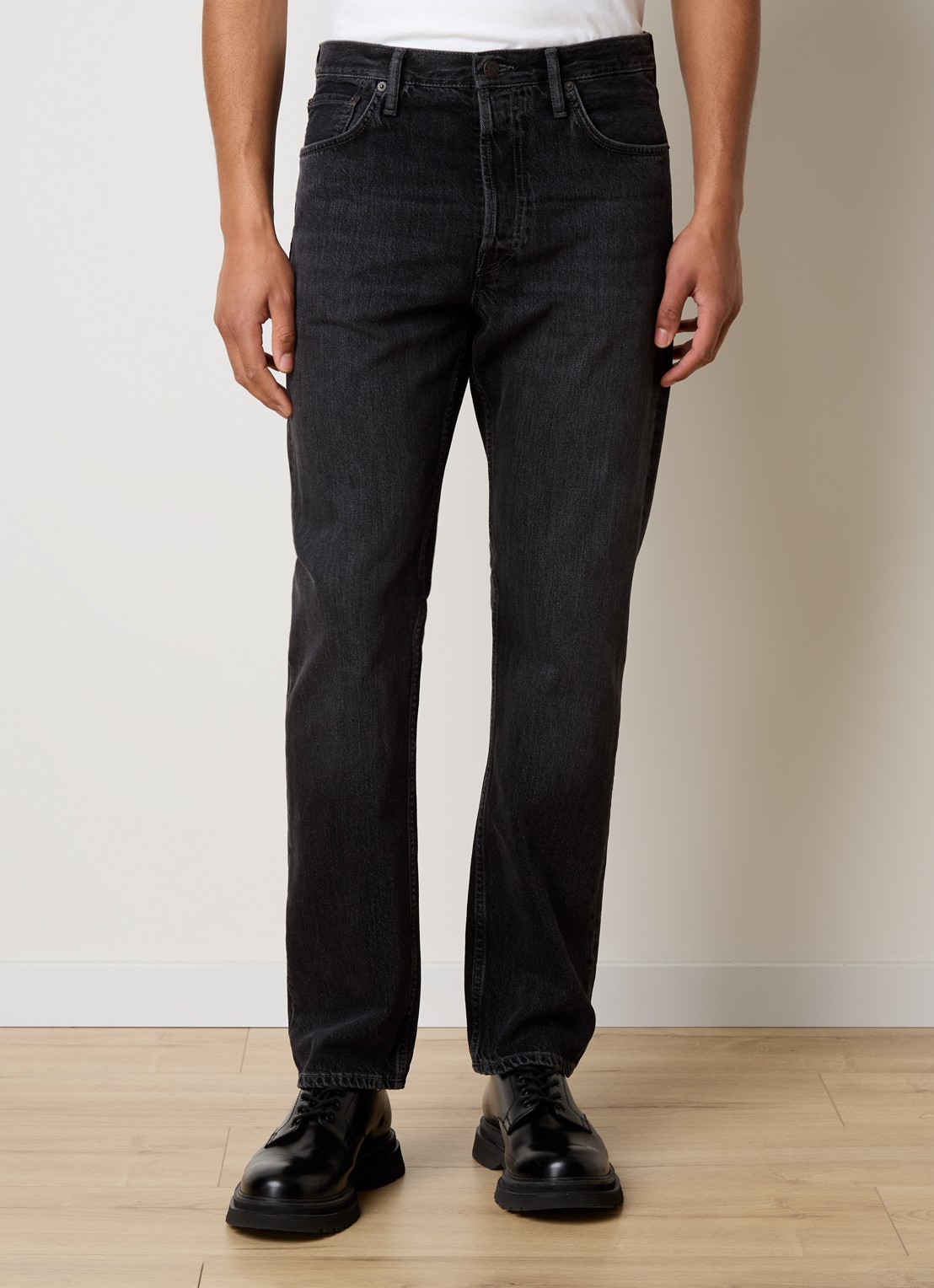 Acne Studios Straight leg jeans van  katoen met gekleurde wassing - detail zwart