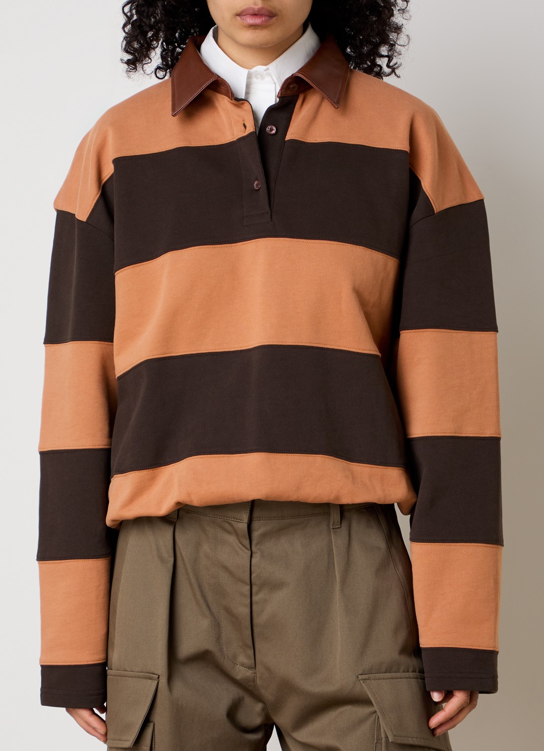 Acne Studios Sweater met streepprint en polokraag - detail 3 donkerbruin