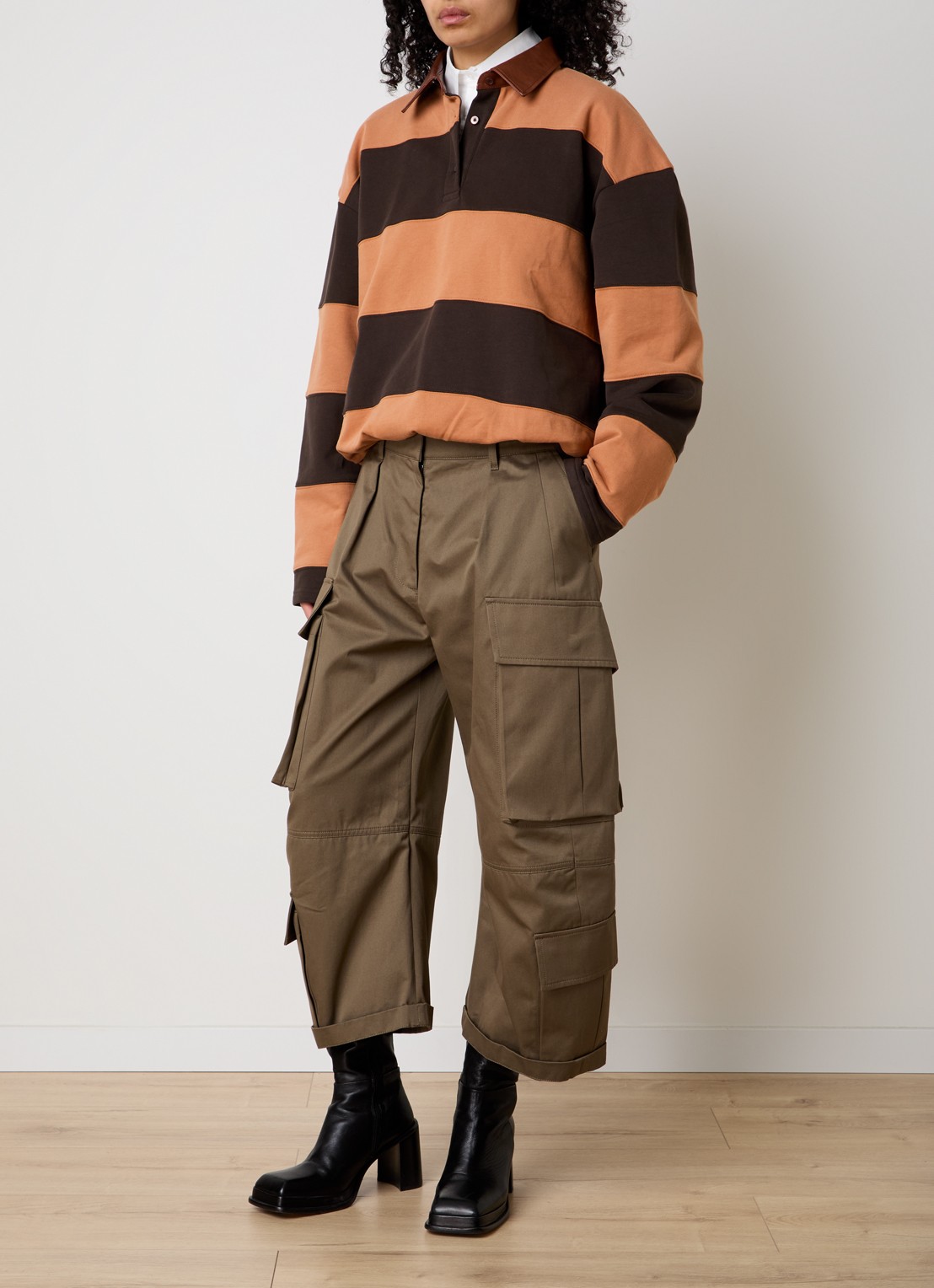 Acne Studios Sweater met streepprint en polokraag - voorkant 2 donkerbruin