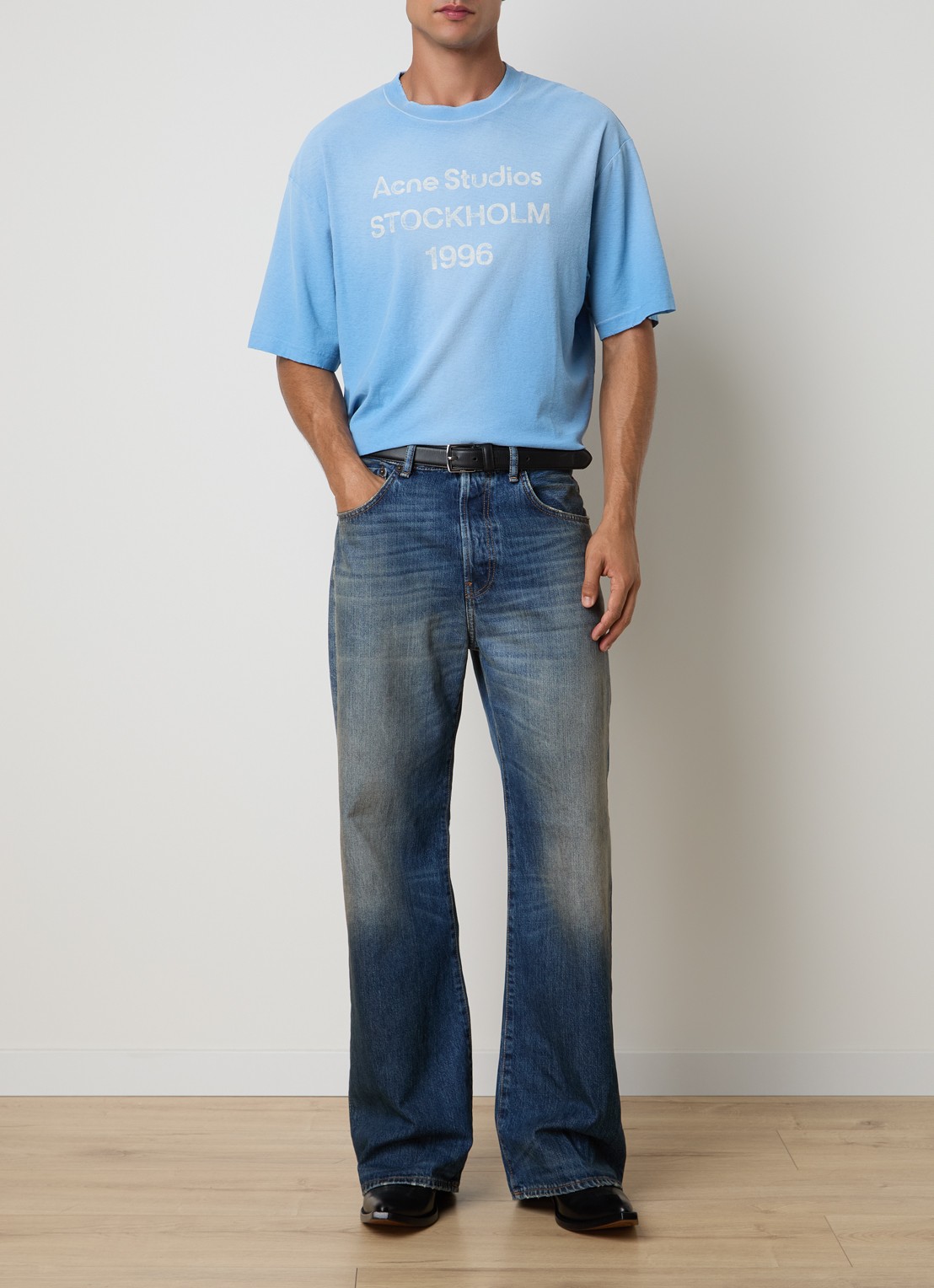 Acne Studios T-shirt met logoprint en verwassen afwerking - voorkant 2 lichtblauw