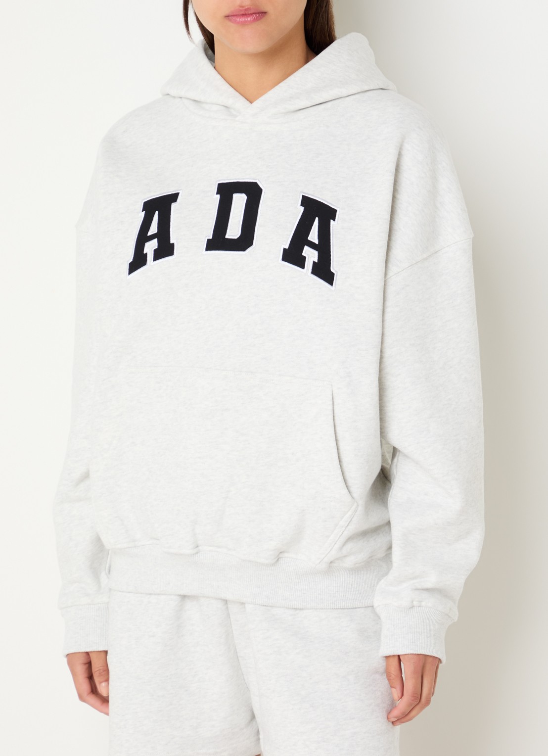 Adanola Ada sweatvest met borduring - detail 4 grijsmele
