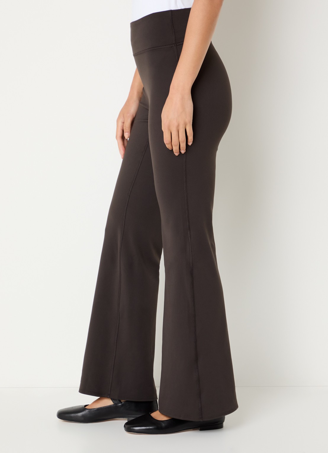 Adanola High waist flared fit trainingslegging met stretch - detail 2 donkerbruin