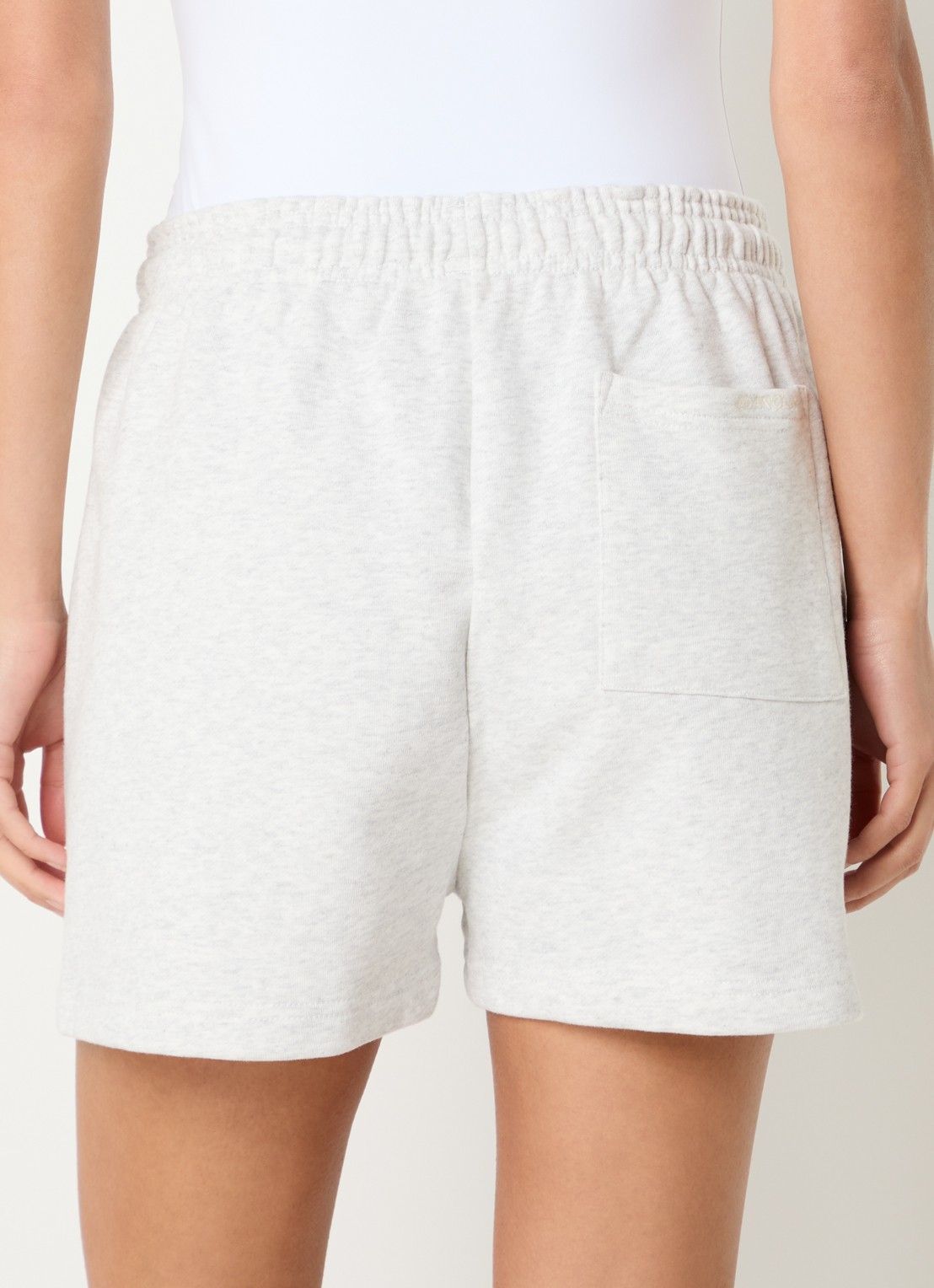 Adanola High waist wide fit korte joggingbroek met steekzakken - achterkant 4 grijsmele