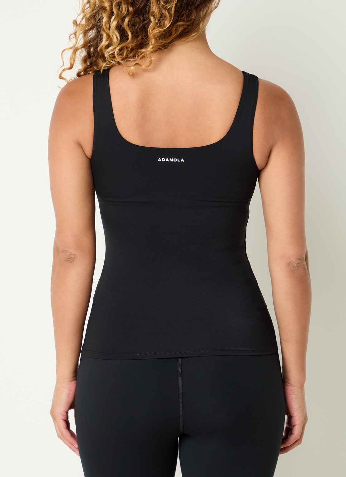 Adanola Ultimate singlet met uitneembare vulling - achterkant 3 zwart