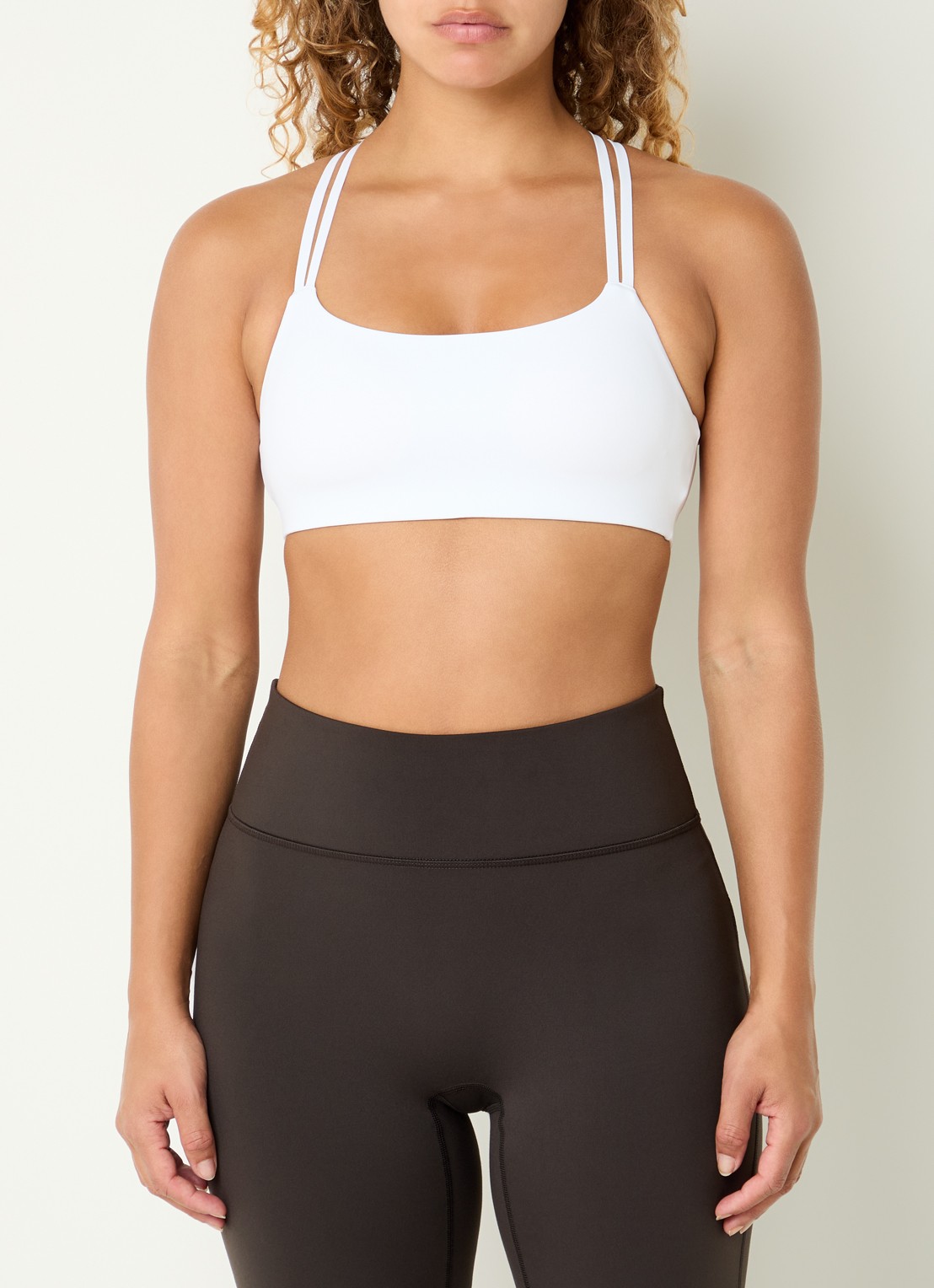 Adanola Ultimate sport bh met medium support en uitneembare vulling - detail wit