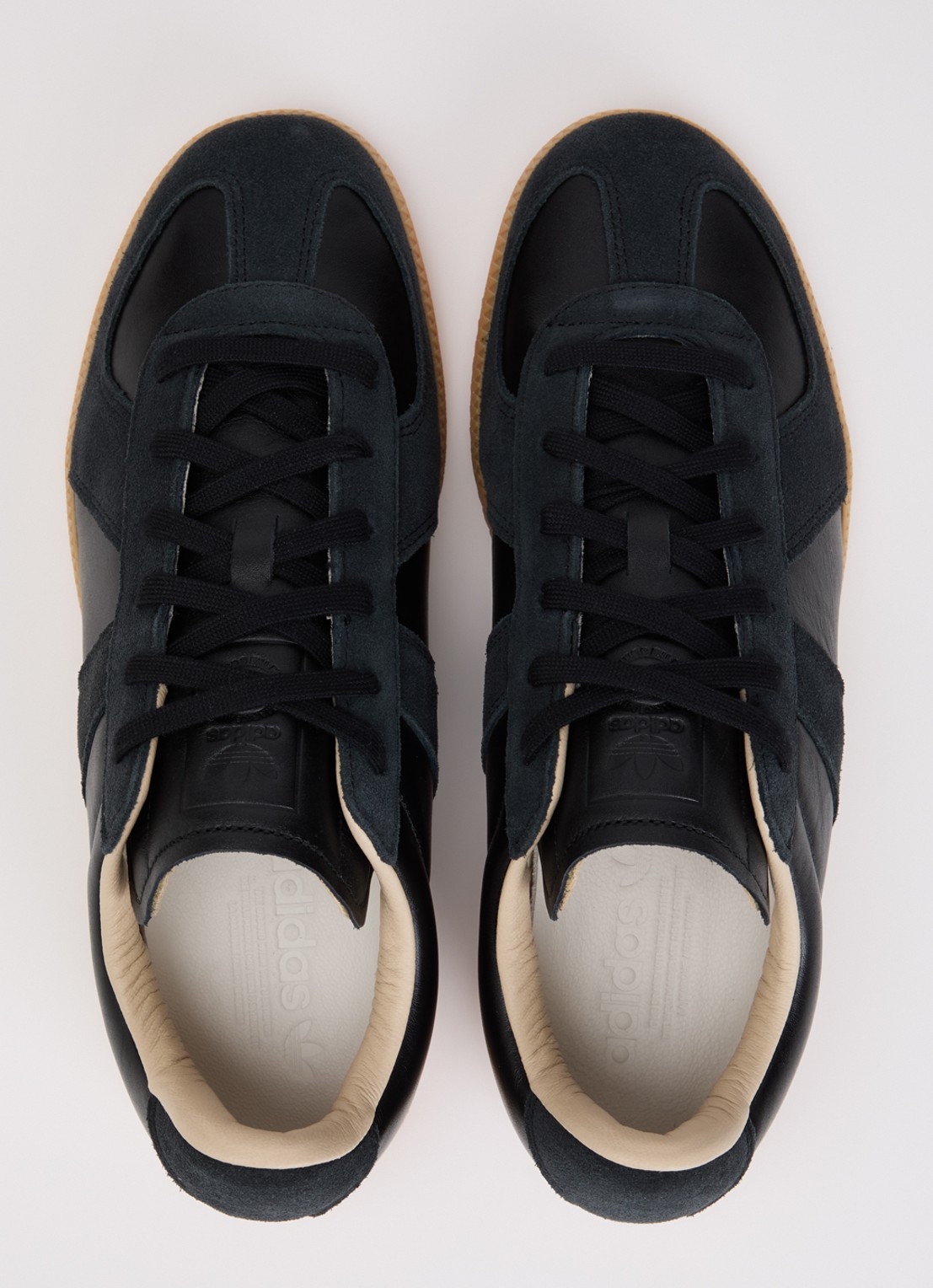 Adidas Army sneakers met suède details - detail 2 zwart