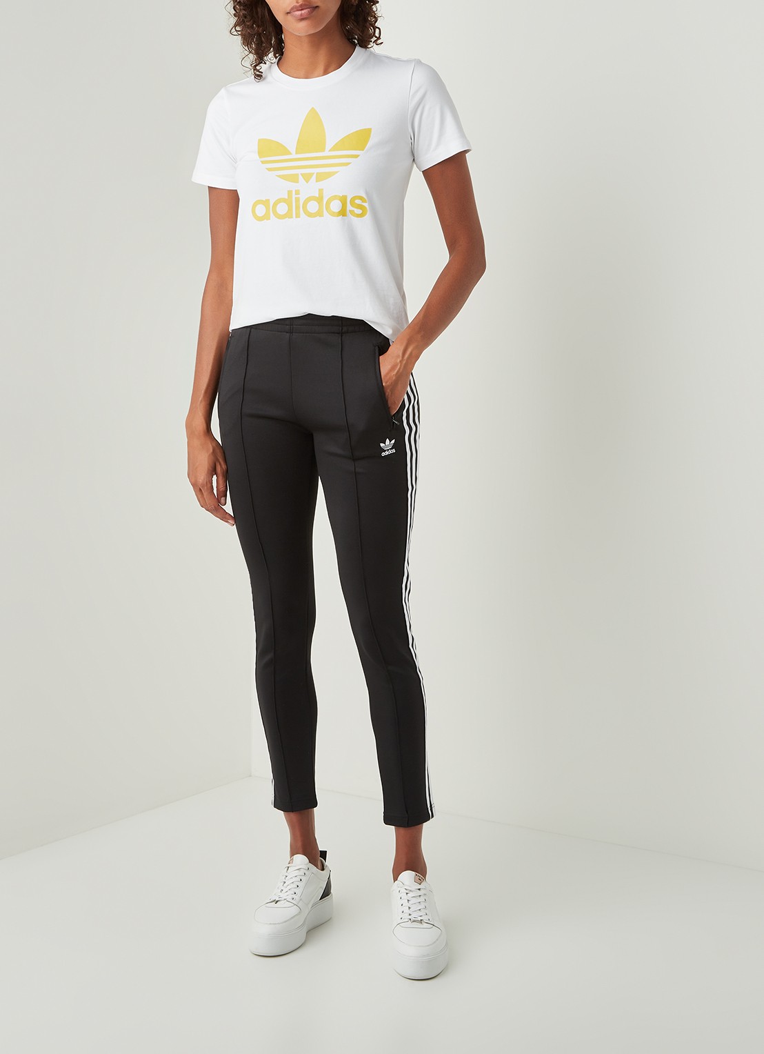 Adidas High waist slim fit joggingbroek met logo - voorkant 3 zwart