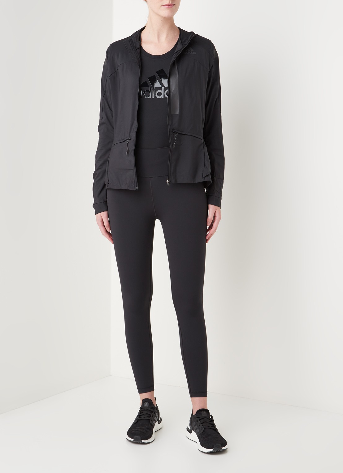 adidas Marathon packaway hardloop jack met capuchon - voorkant 4 zwart