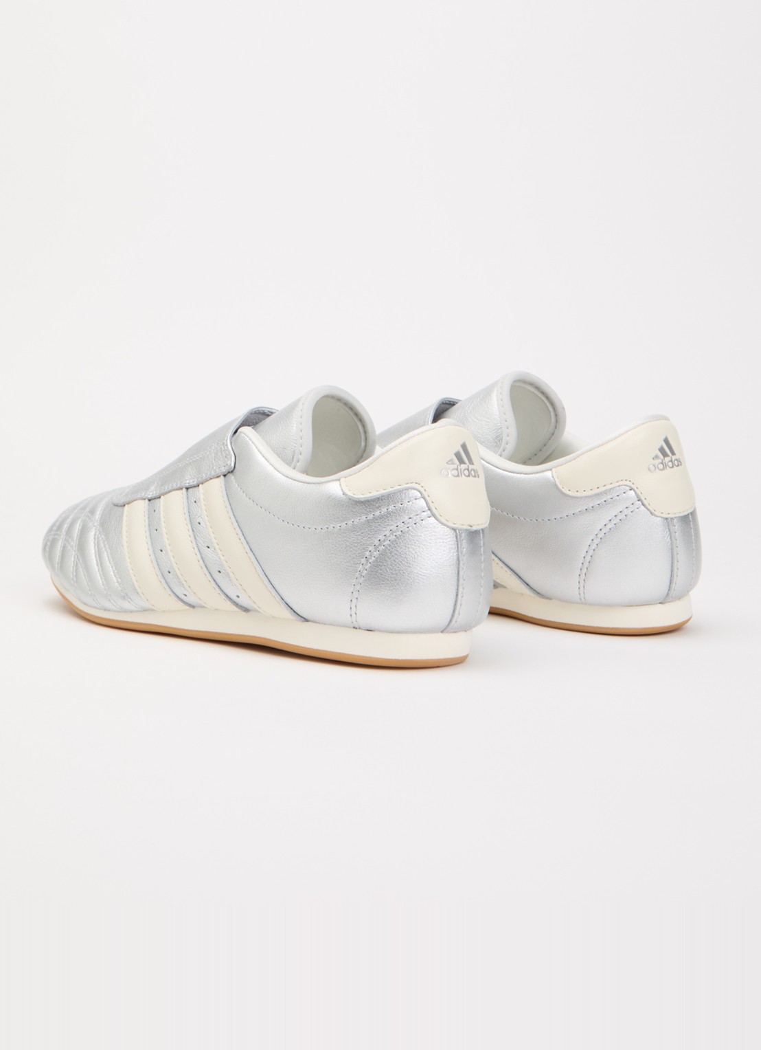 Adidas Taekwondo sneaker van leer met metallic finish - achterkant zilver