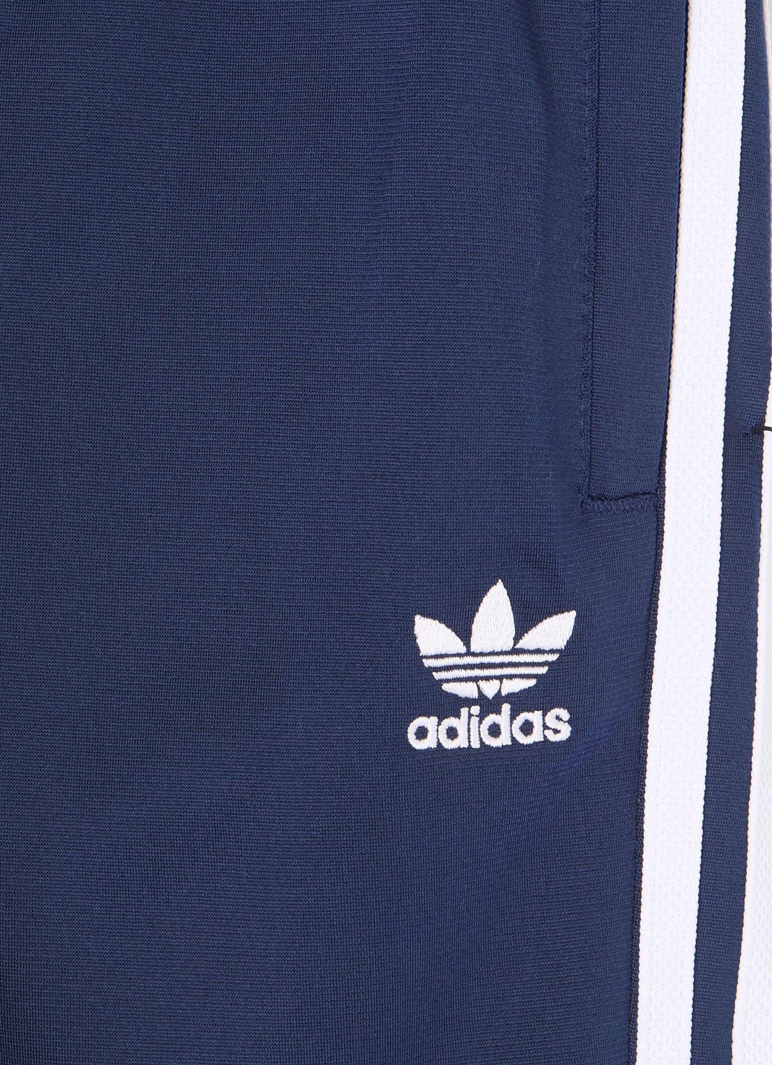 Adidas Tapered fit trackpants met logoborduring - detail donkerblauw