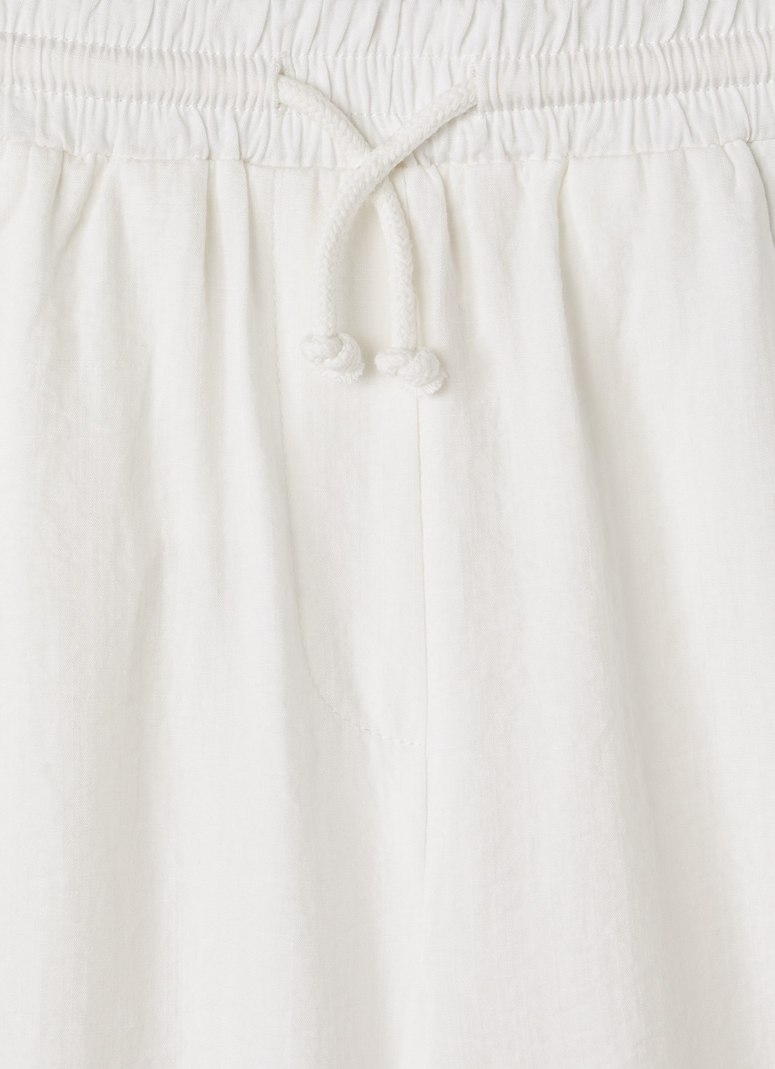 AI&KO Carly wide fit broek met elastische band - detail 3 gebroken wit