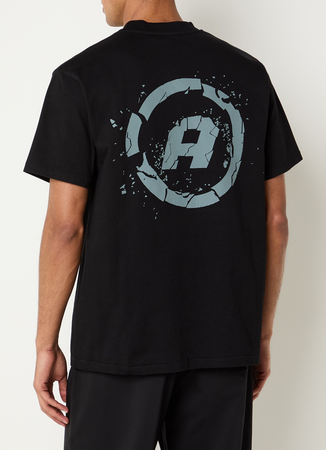 Aiche Broken Pieces T-shirt met logo- en backprint - detail 3 zwart