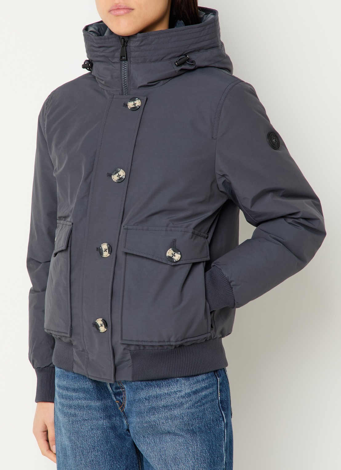 Airforce Gewatteerd bomberjack met capuchon en klepzakken - detail indigo